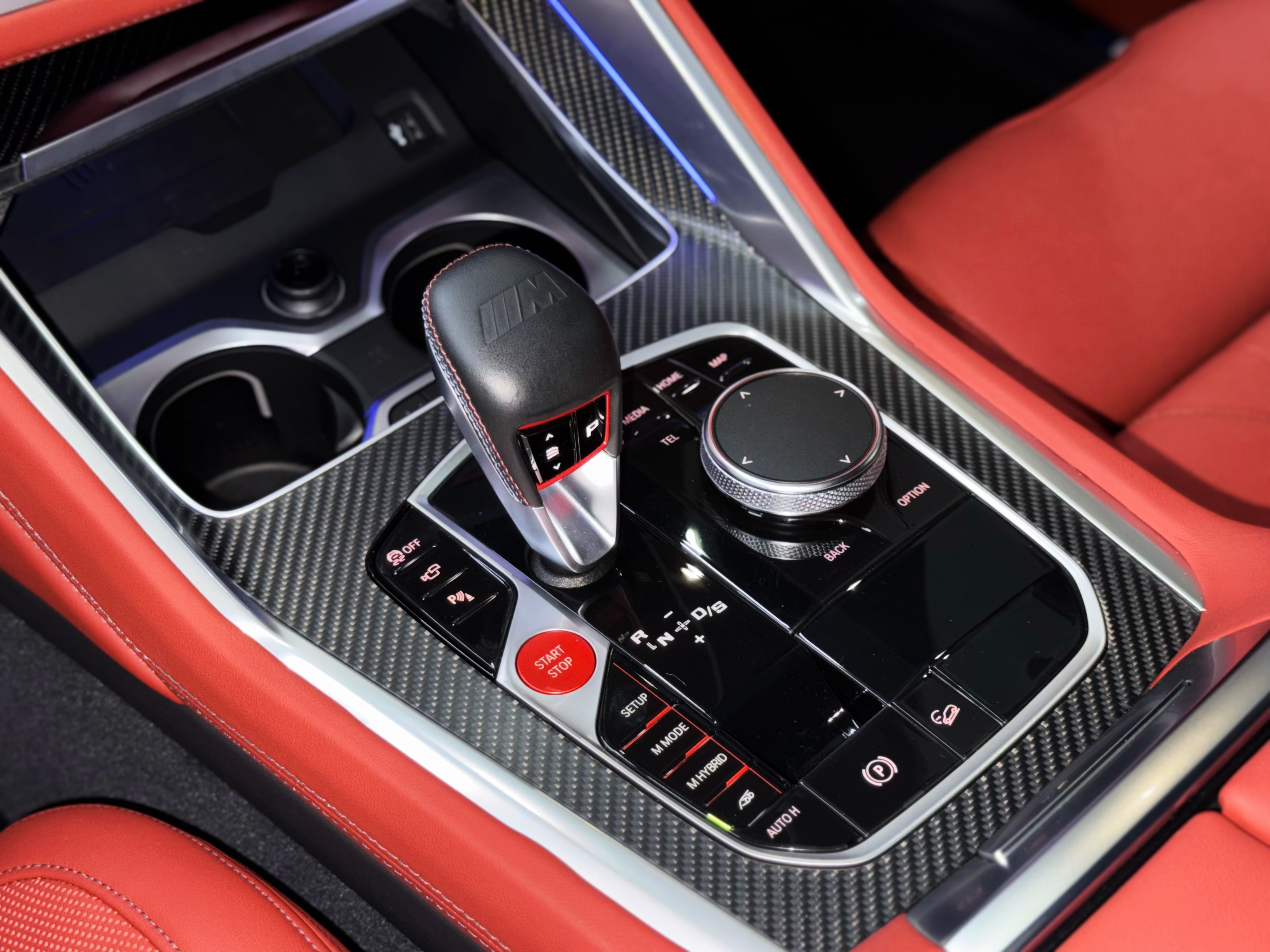 BMW XM 2025 صورة سيارة #19