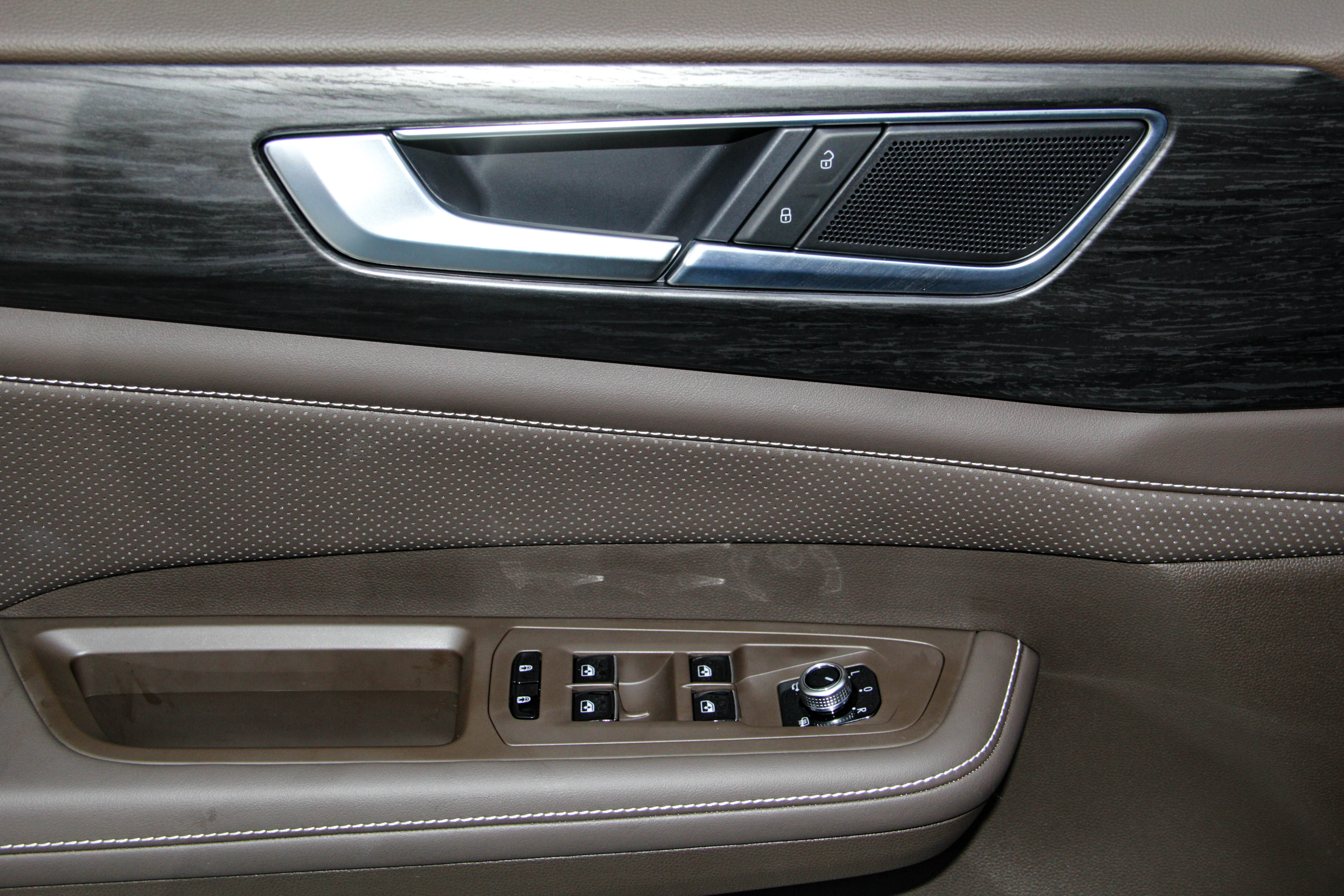 Volkswagen Viloran 2025 car image #19