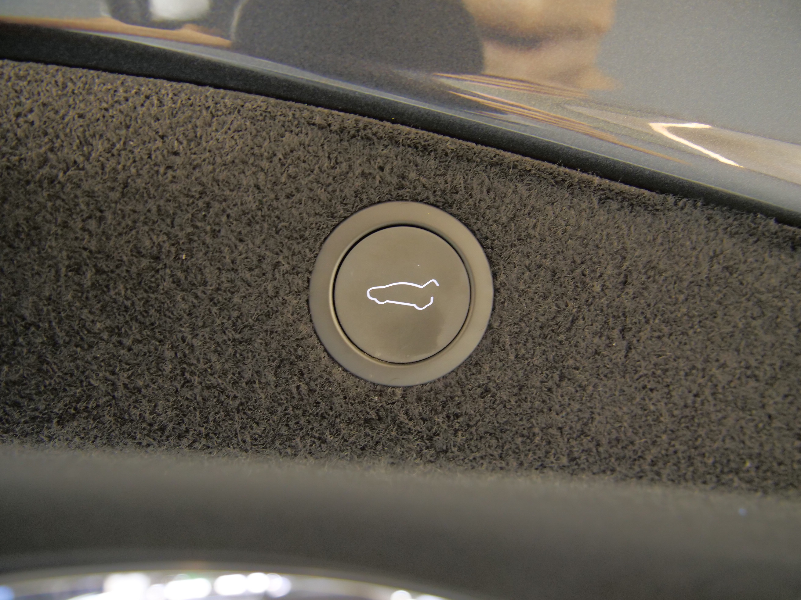 特斯拉 Model 3 2024 汽车图片 #19