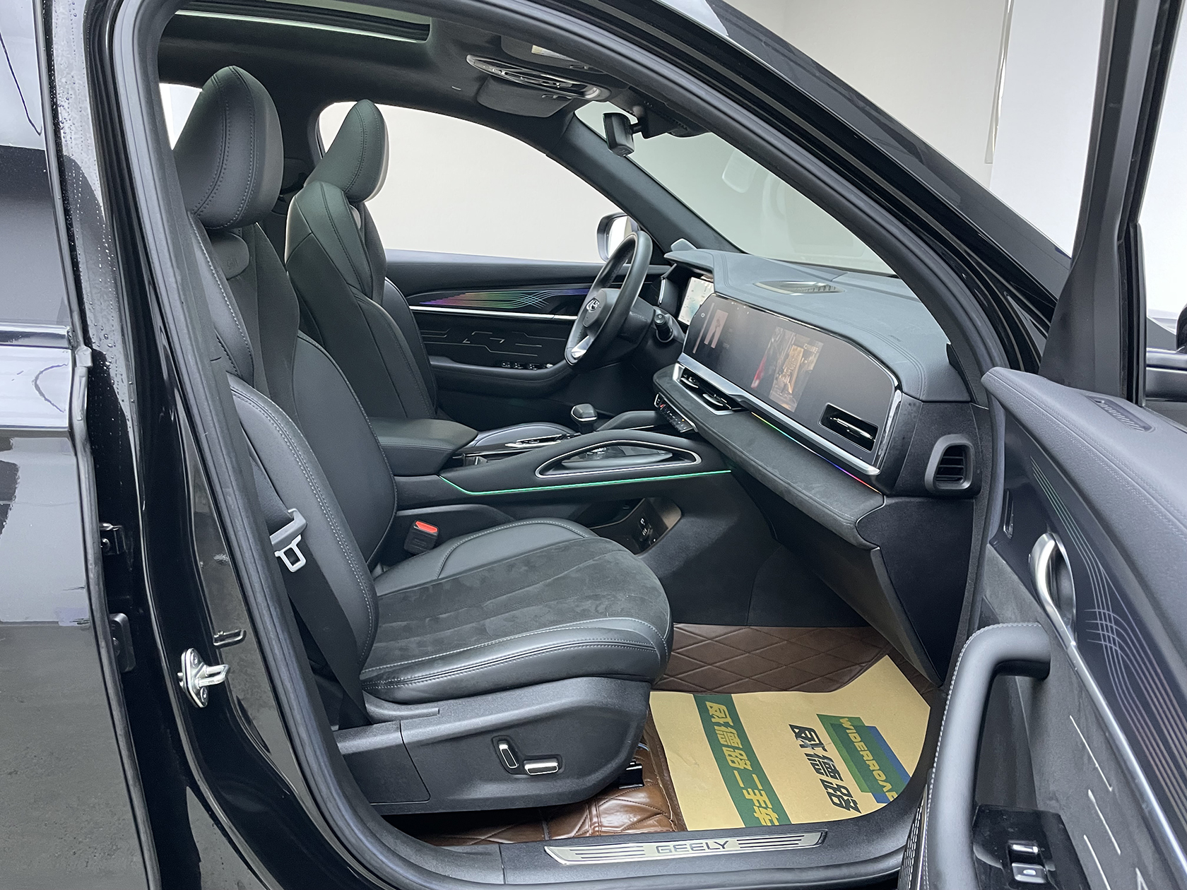 GEELY Monjaro 2024 car image #19