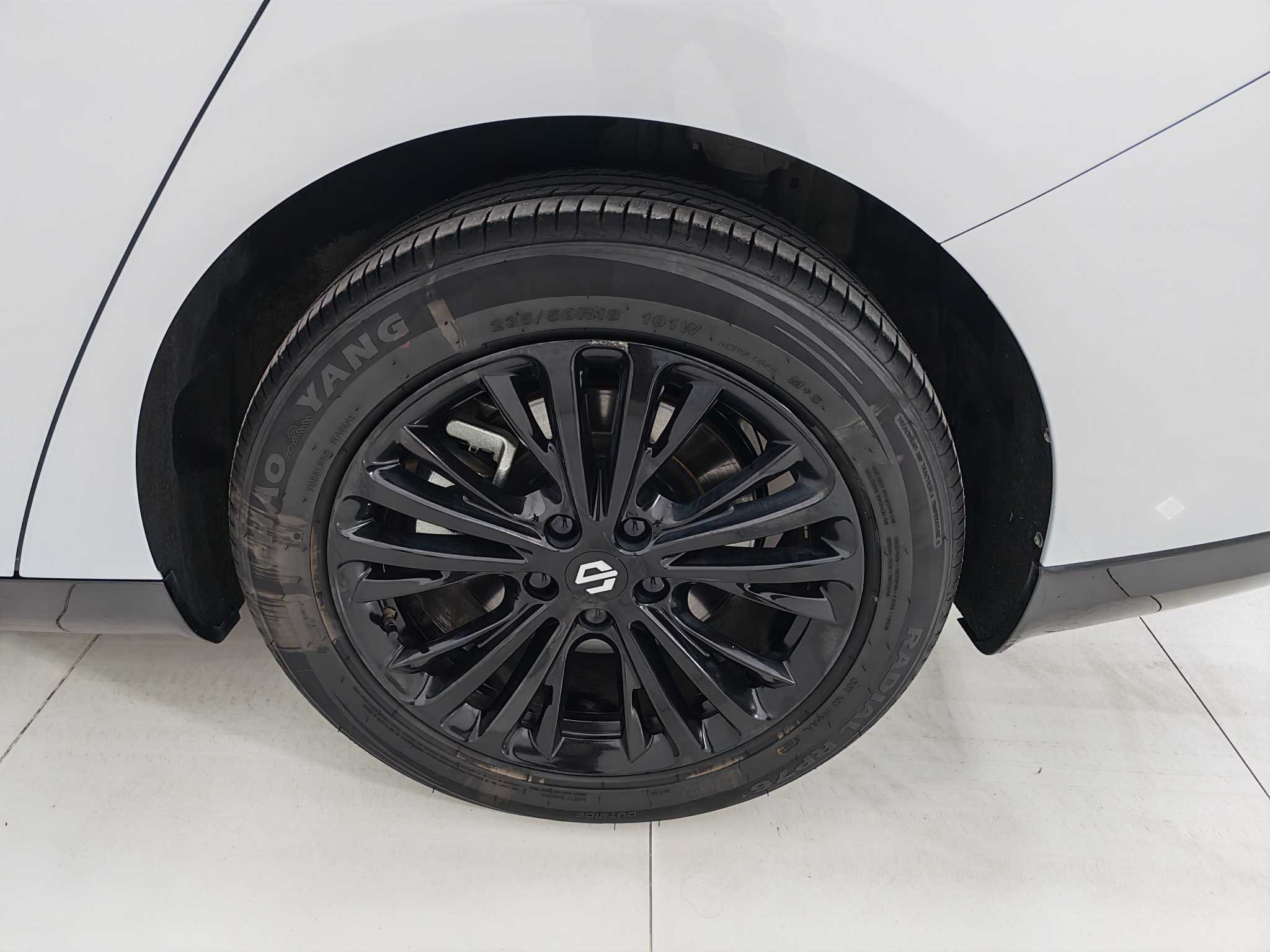 零跑汽车 零跑C01 2024 汽车图片 #19