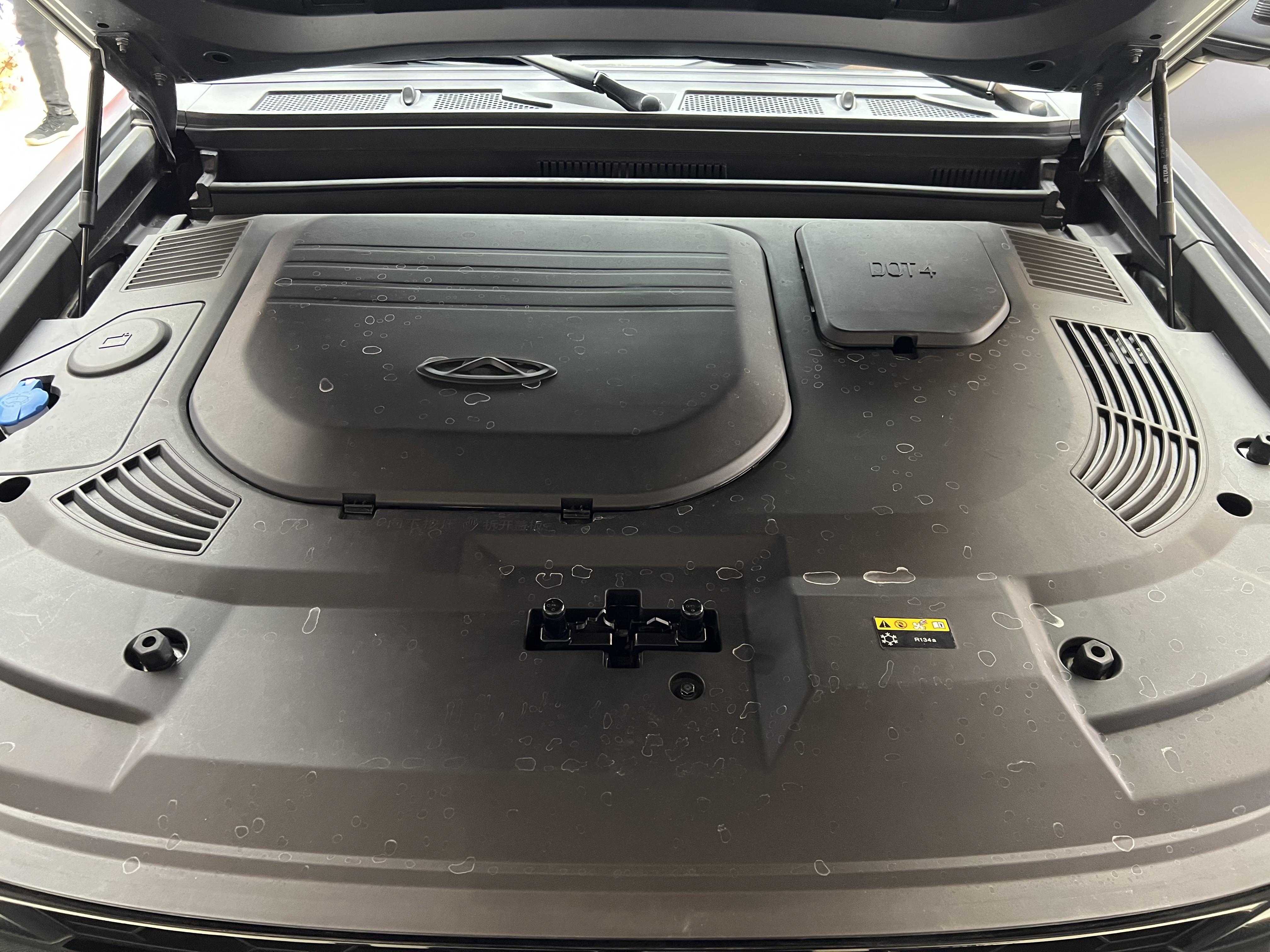 Jetour Traveller 2024 car image #19