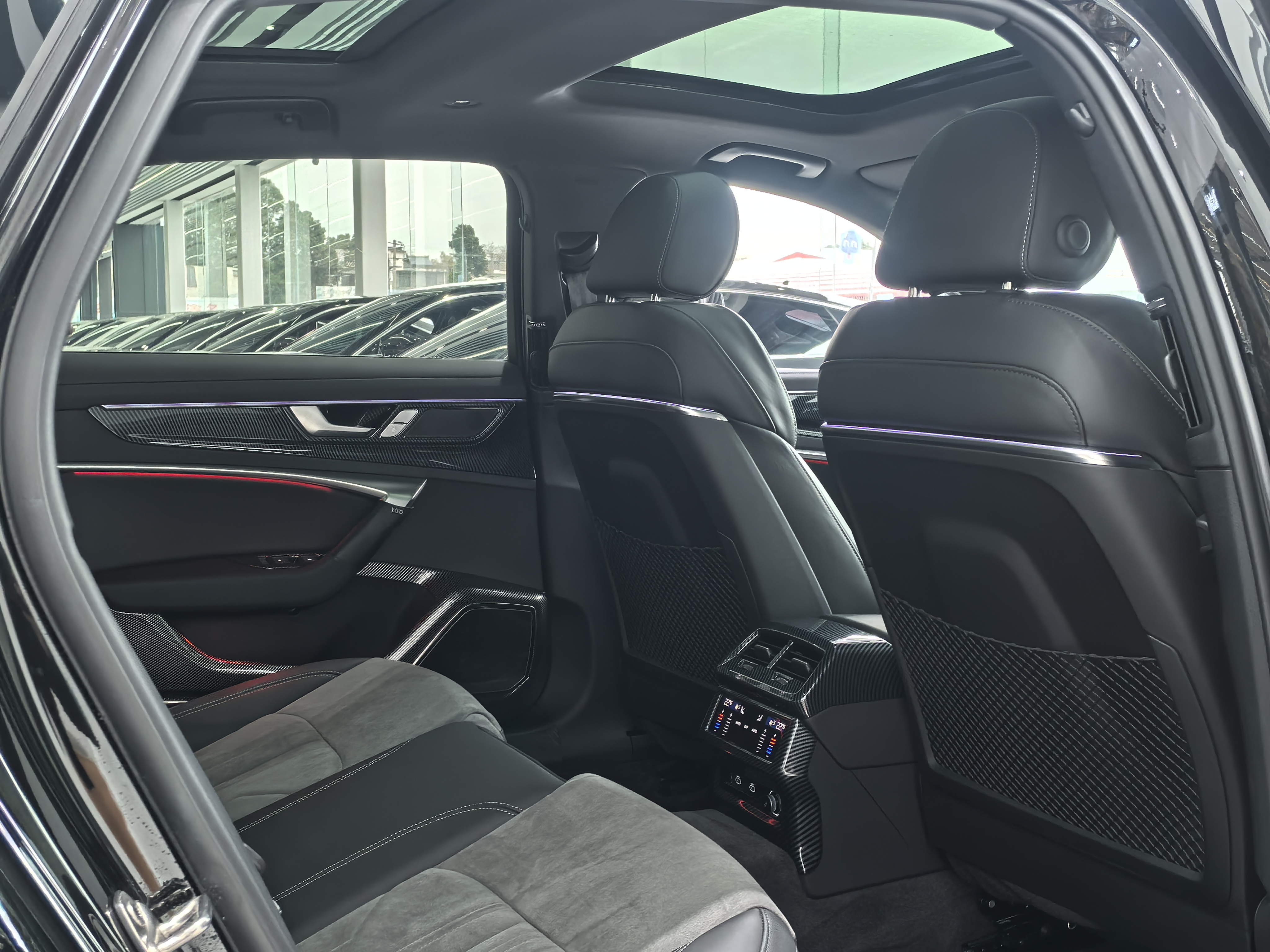 2024 car image #19