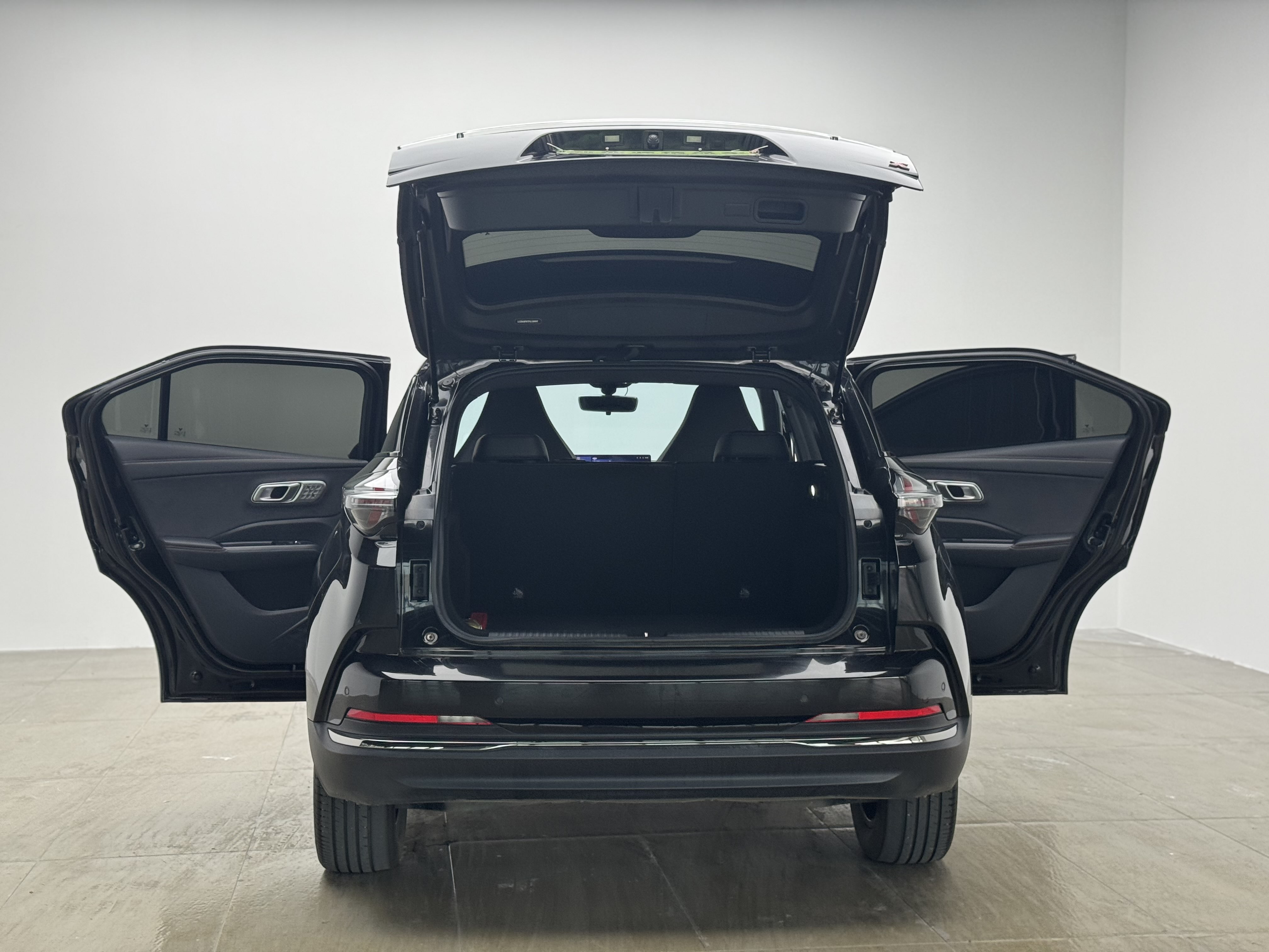 哪吒汽车 哪吒X 2023 汽车图片 #19