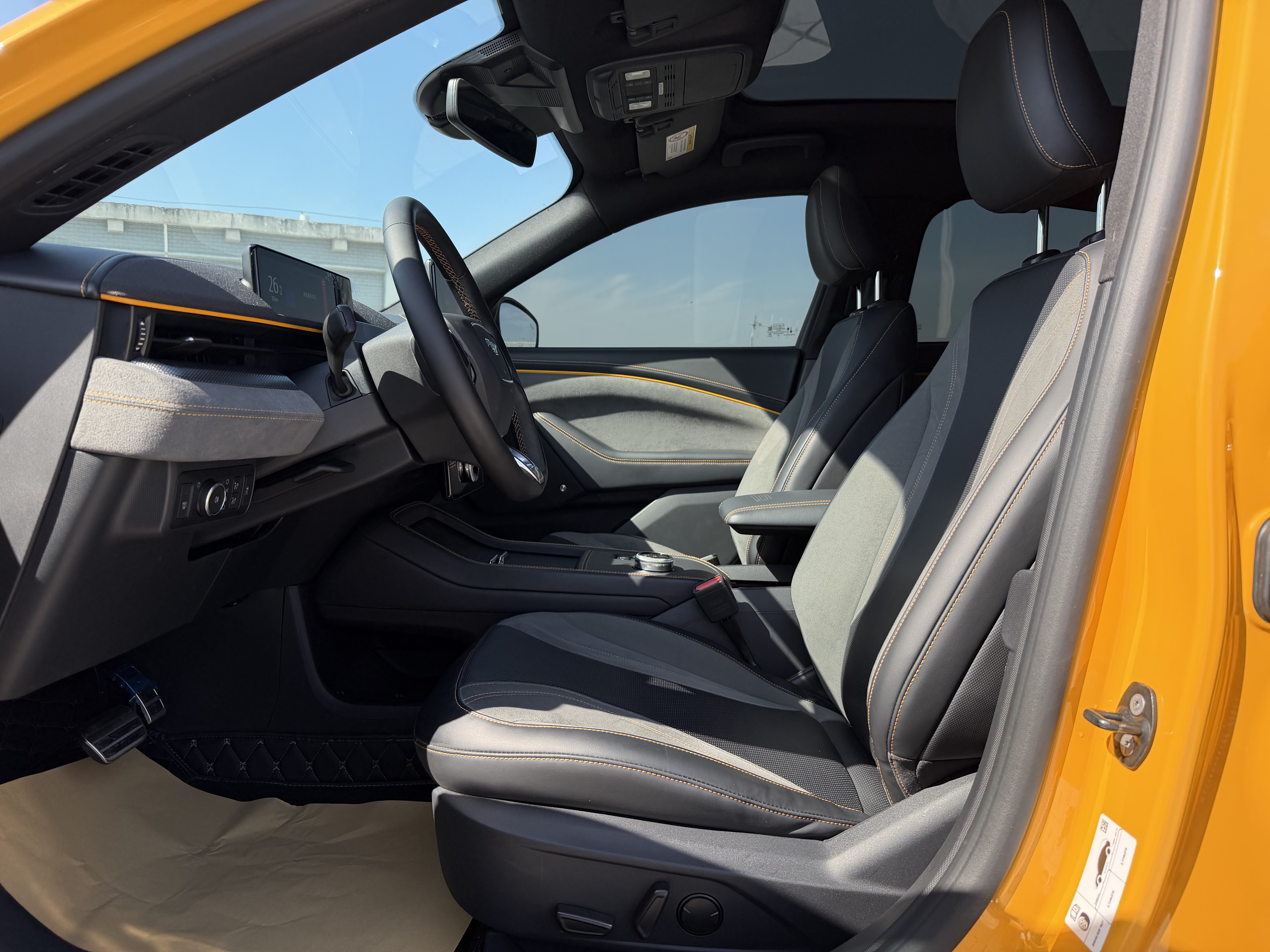 Ford Mustang Mach-E 2024 صورة سيارة #19