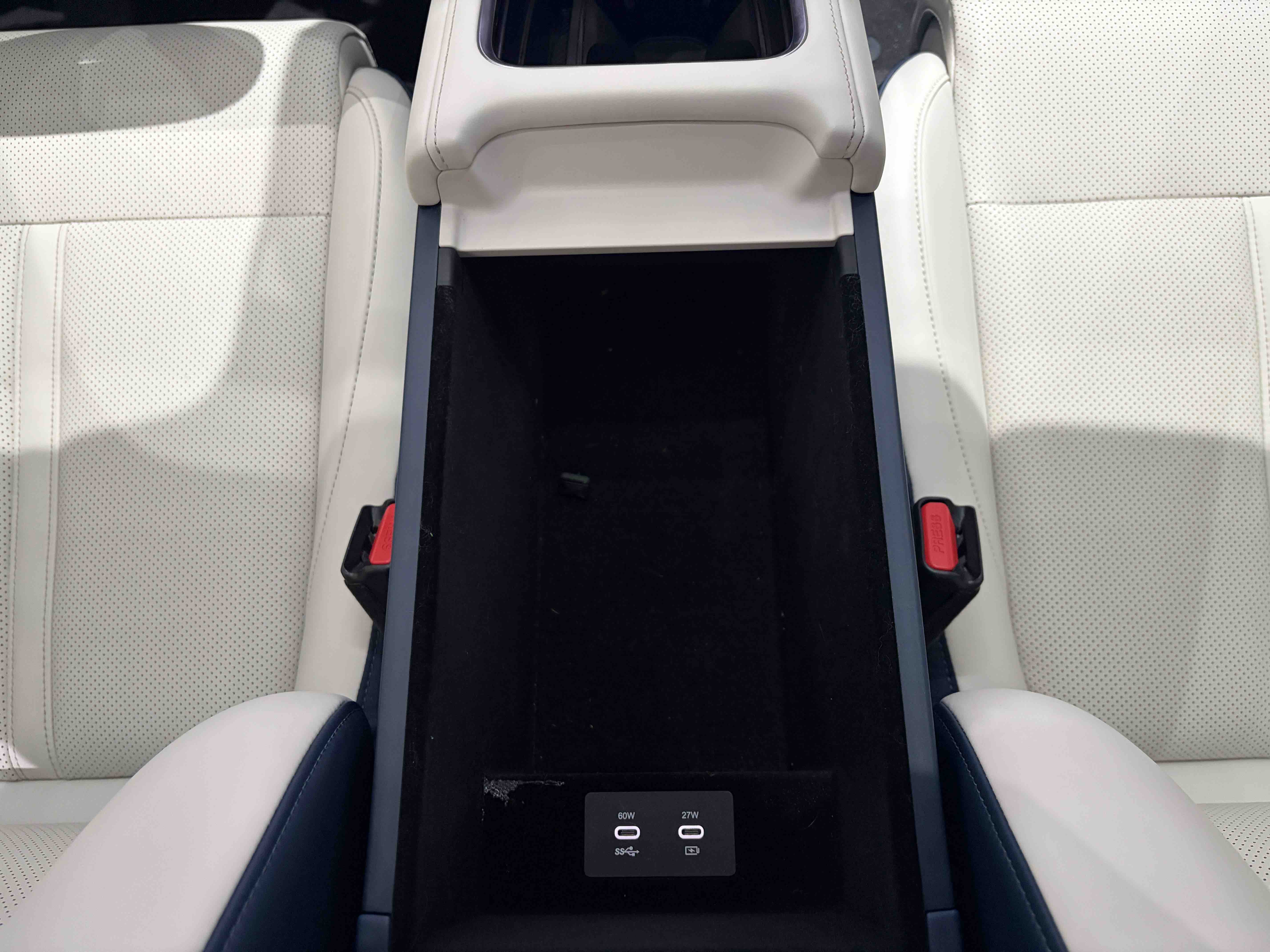 极氪 极氪007 2025 汽车图片 #19