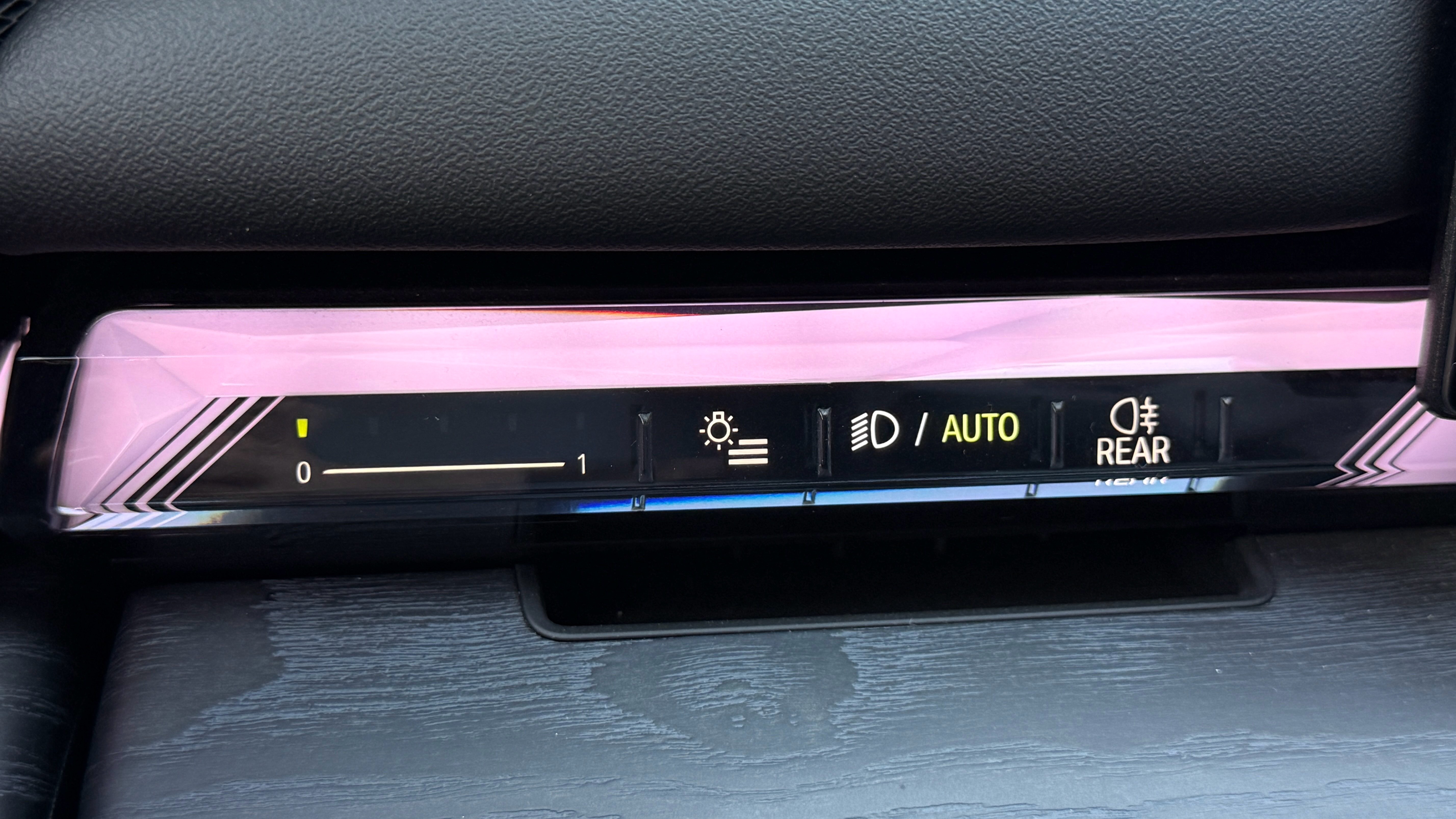 BMW i5 2024 car image #19