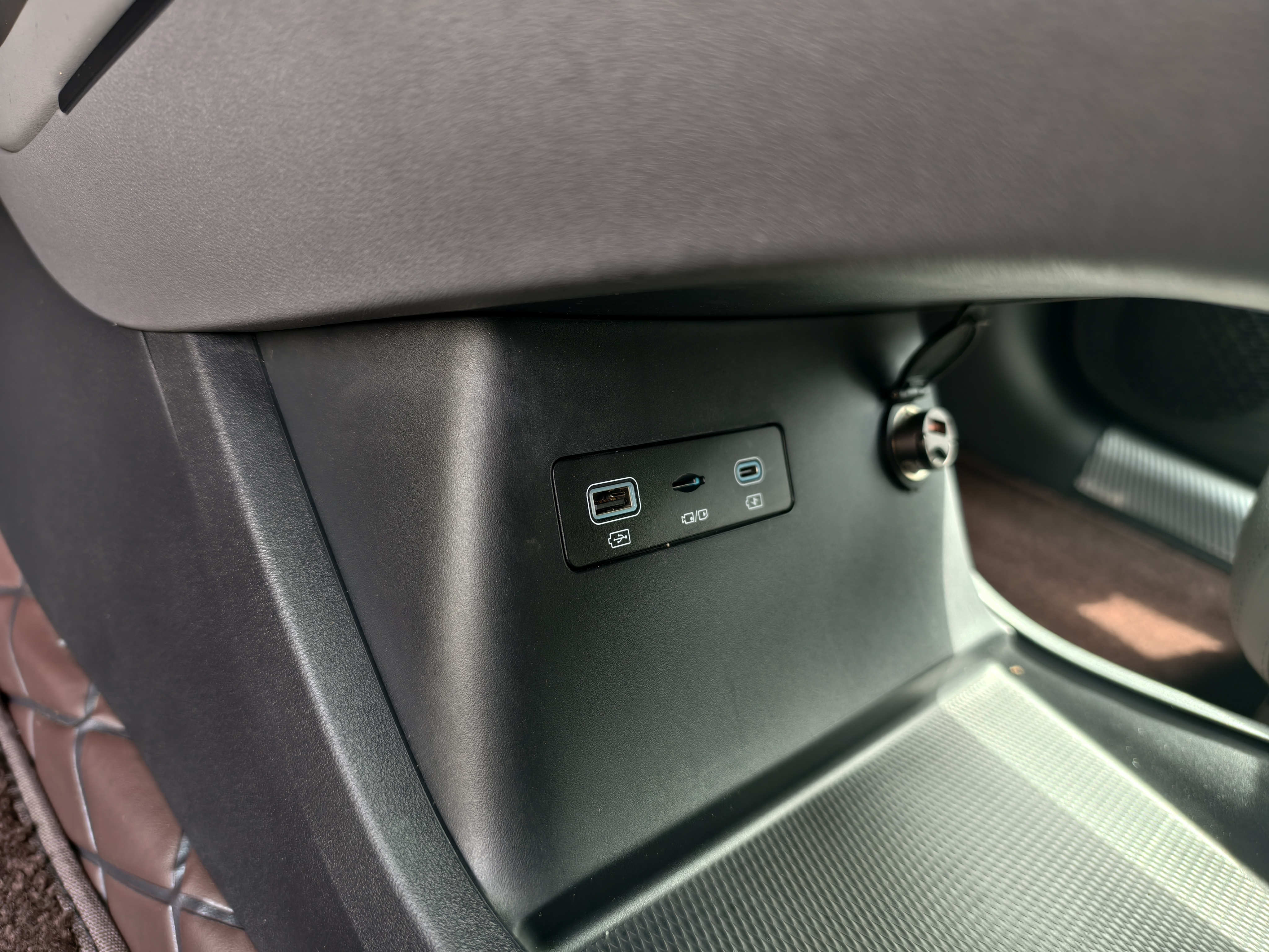 BYD Seal 2024 immagine di auto #19