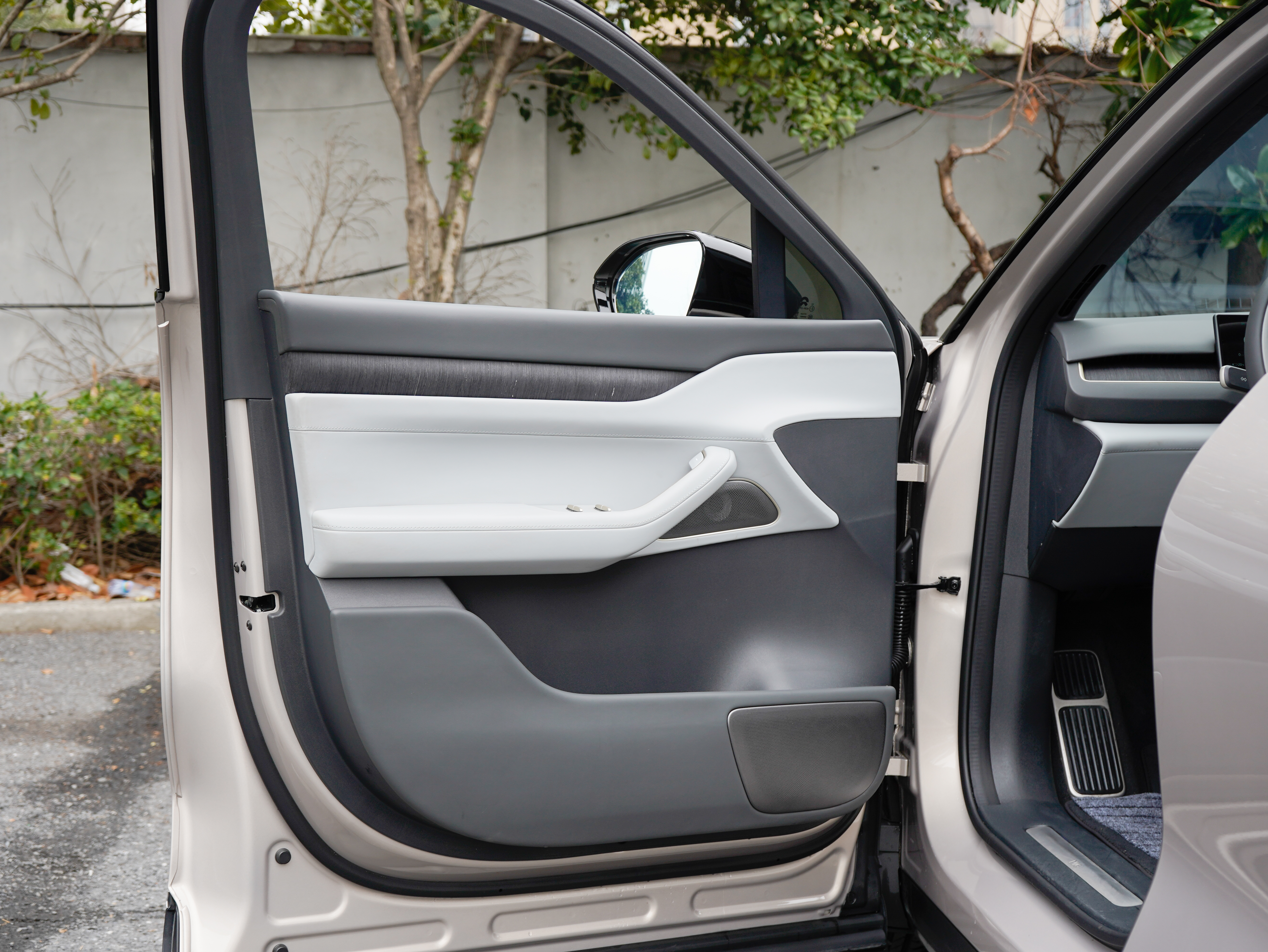 NIO ES8 2024 изображение автомобиля #19