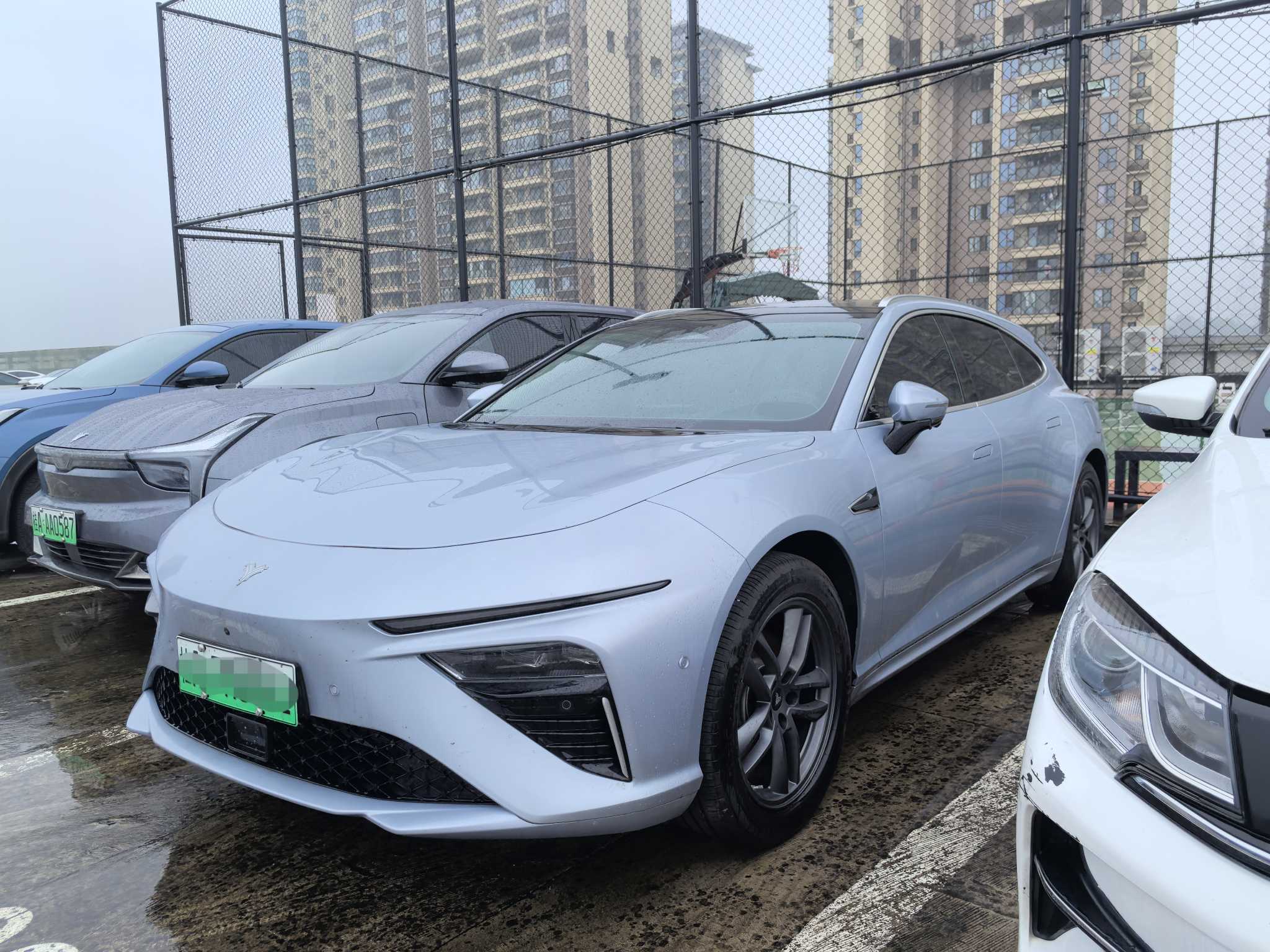 哪吒汽车 哪吒S猎装 2025 汽车图片 #19