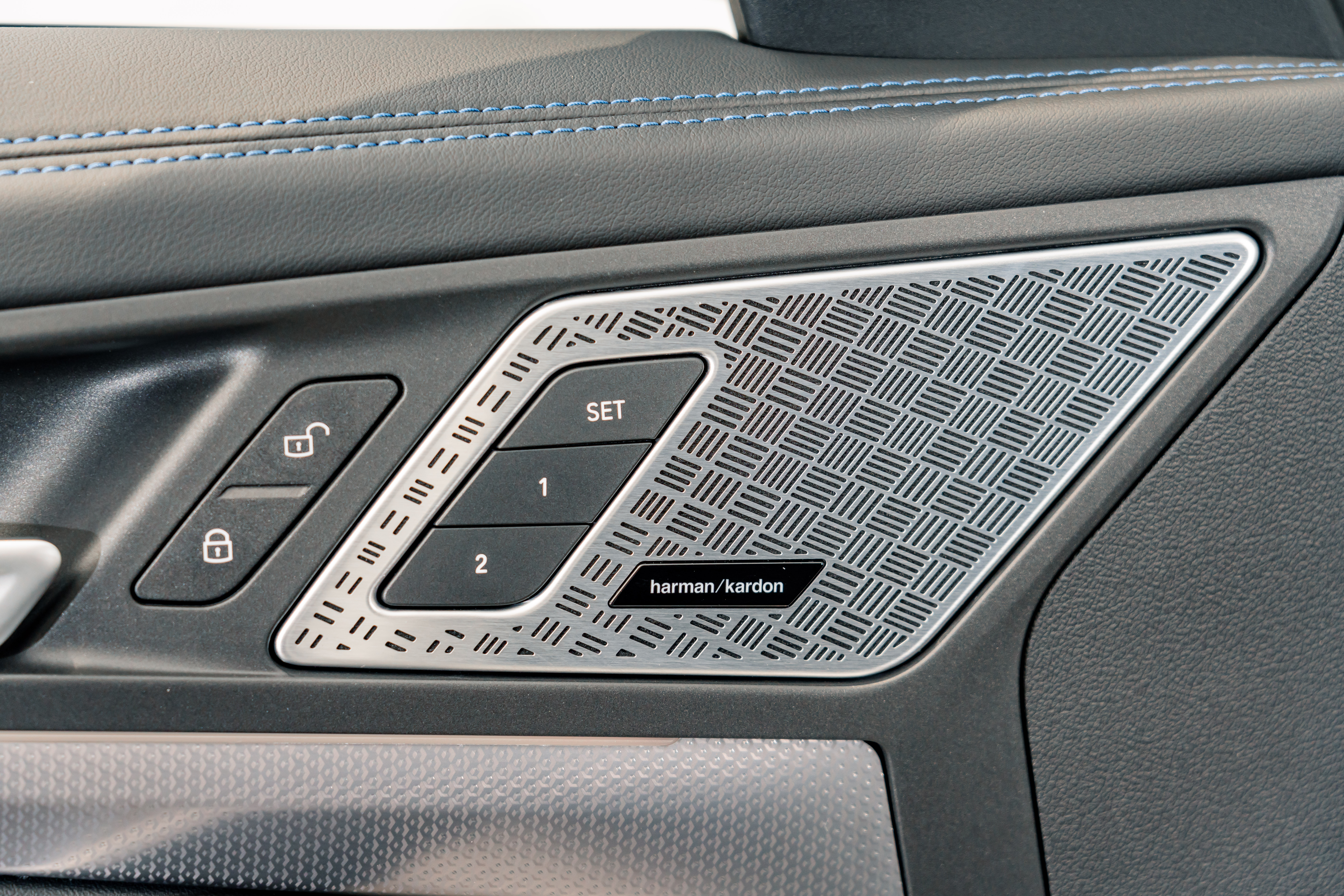 BMW X1 M35Li 2025 car image #19