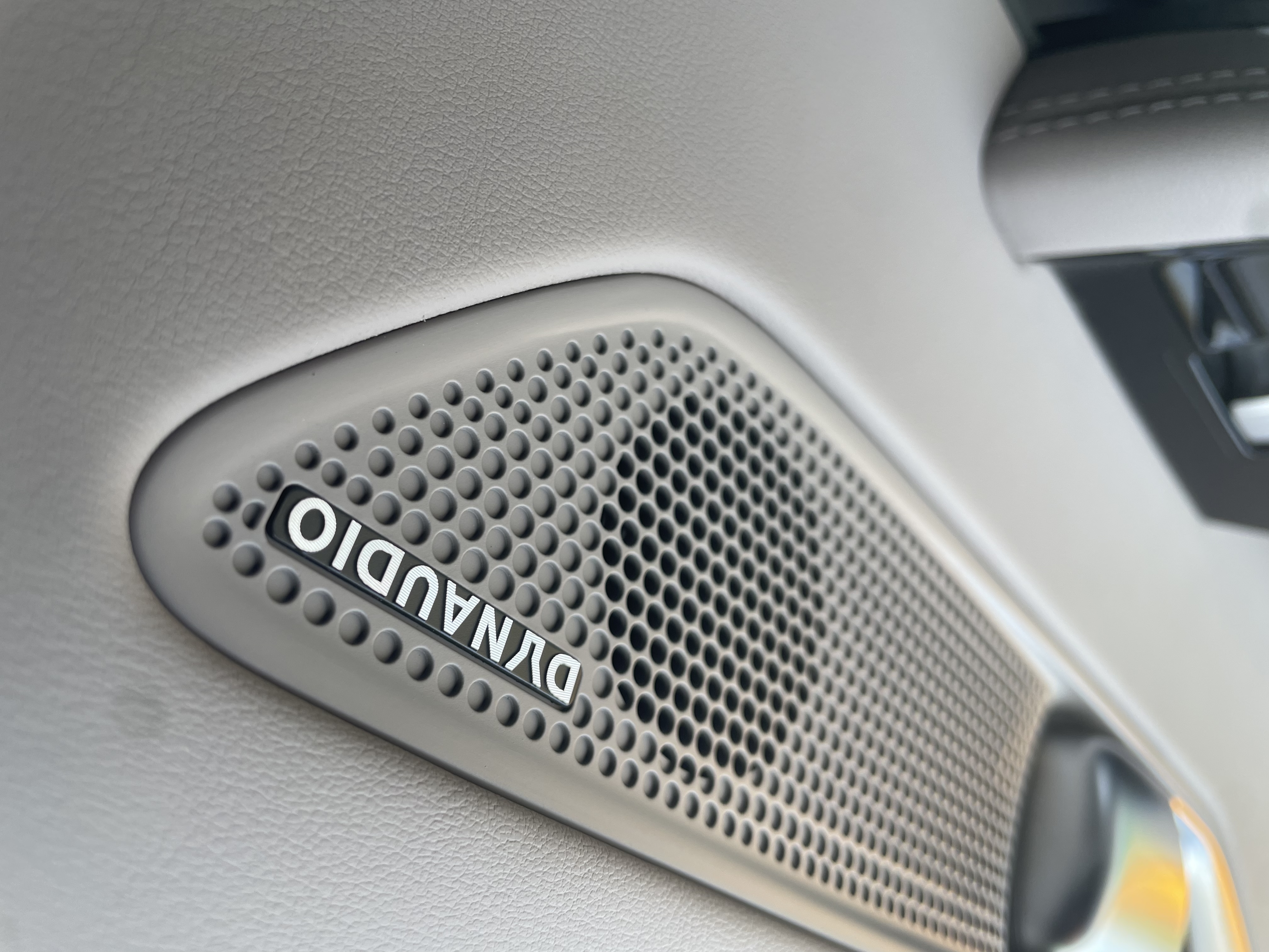 BYD Han 2024 car image #19