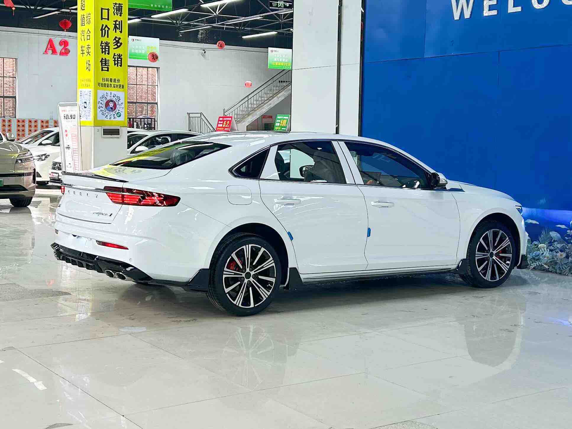 GEELY Preface 2025 immagine di auto #19