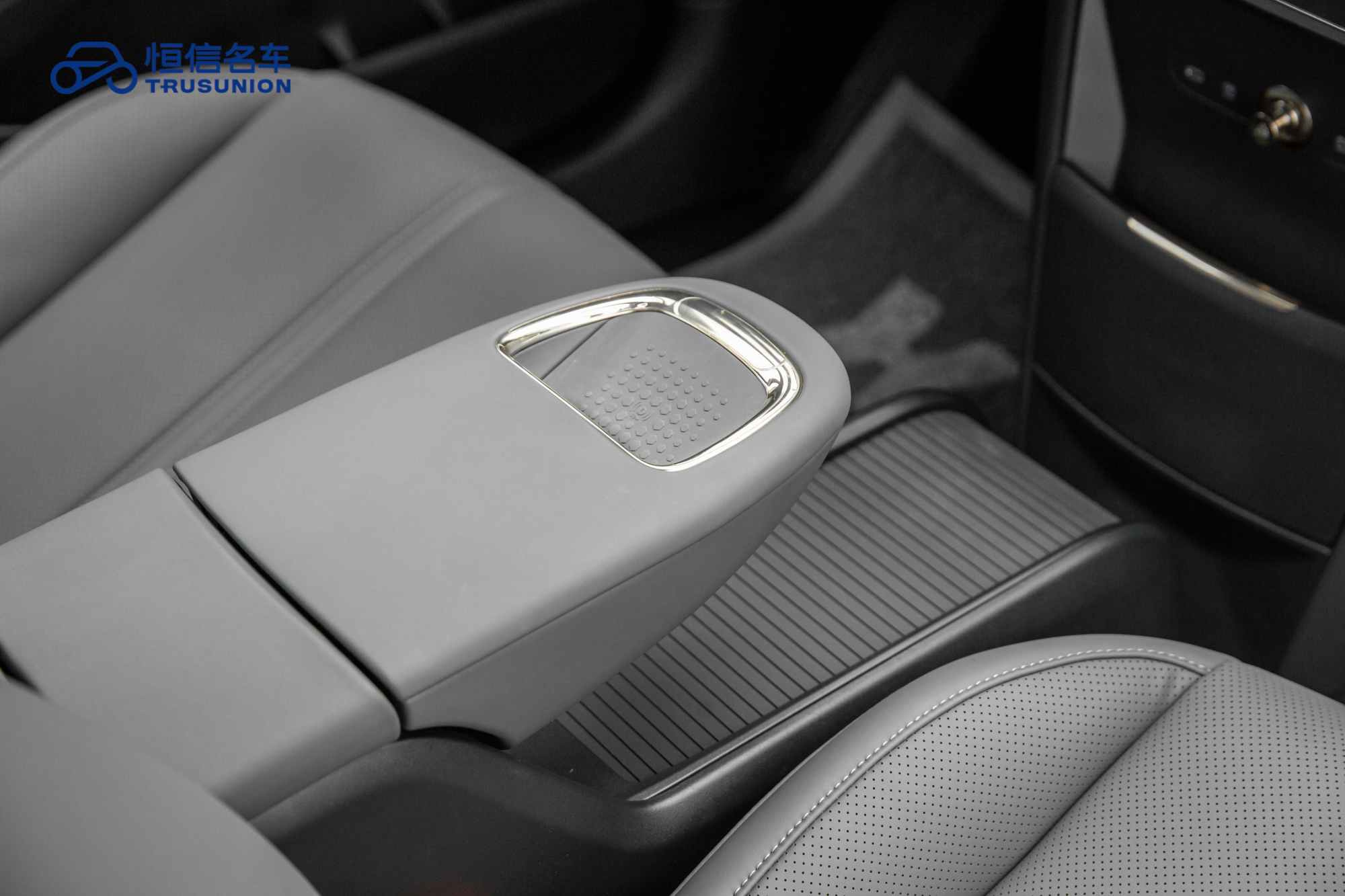 极氪 极氪X 2024 汽车图片 #19