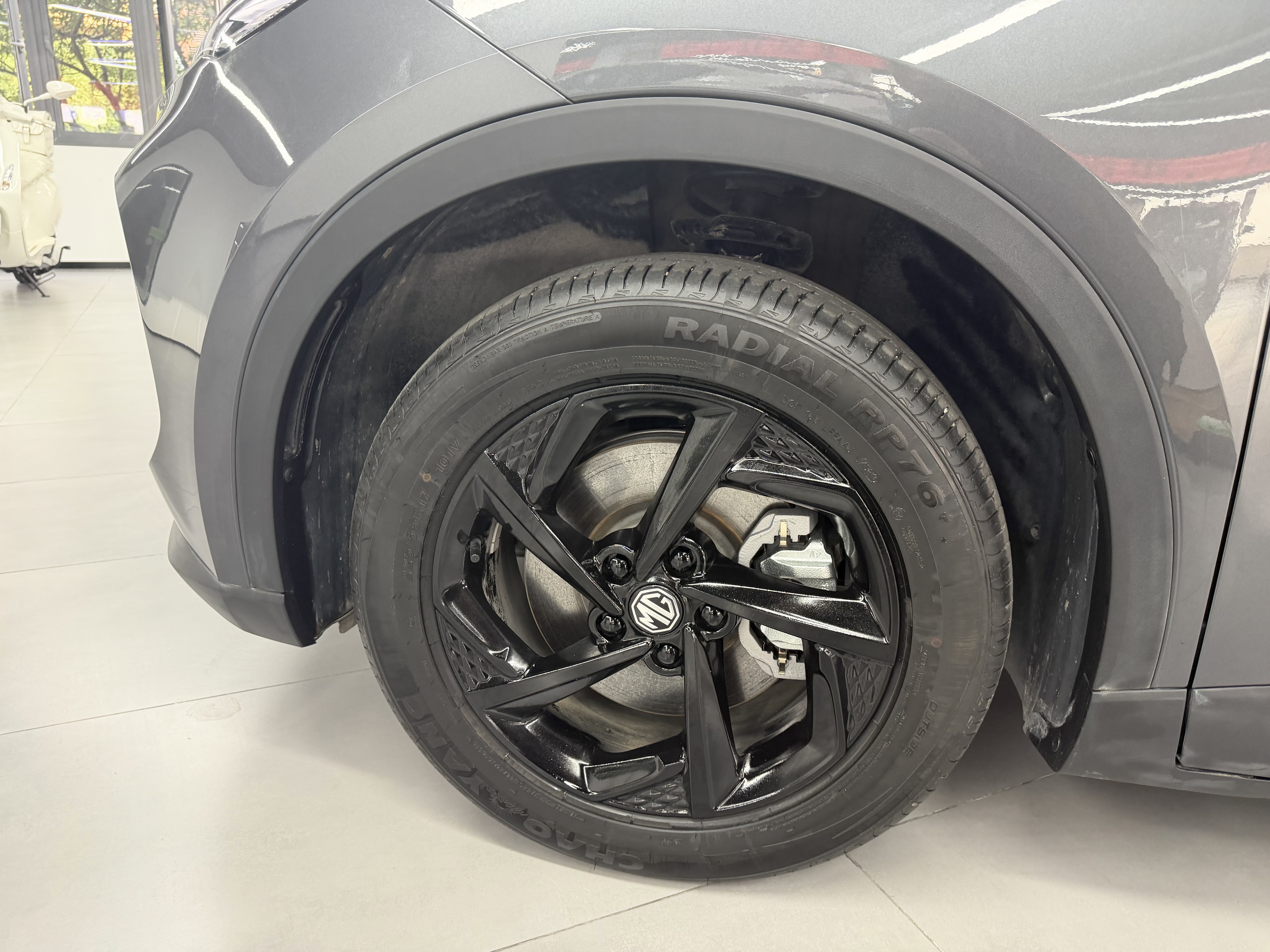 MG ES5 2025 #19 MG ES5 2025 car image #19