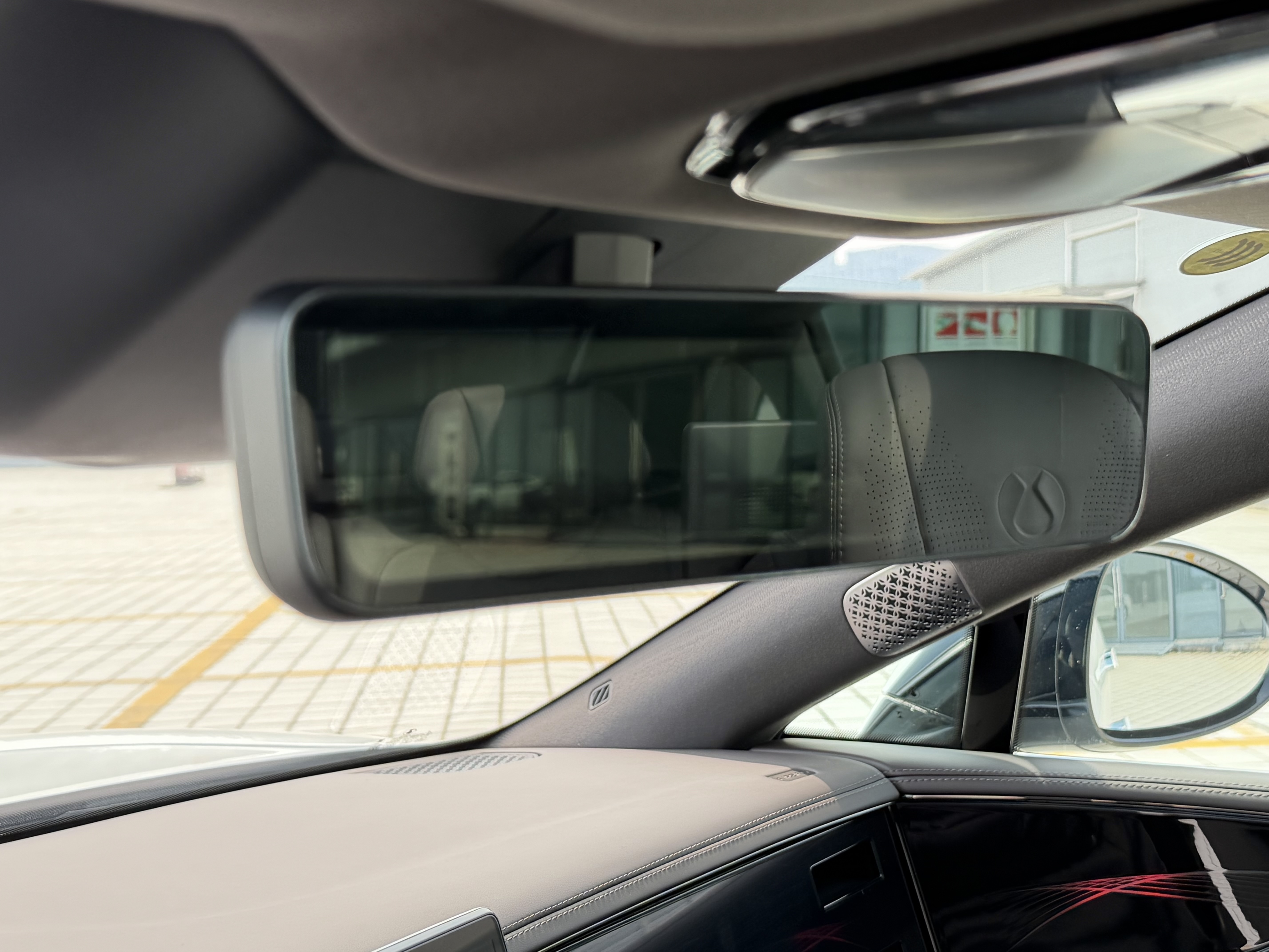 Denza Z9 2024 صورة سيارة #19