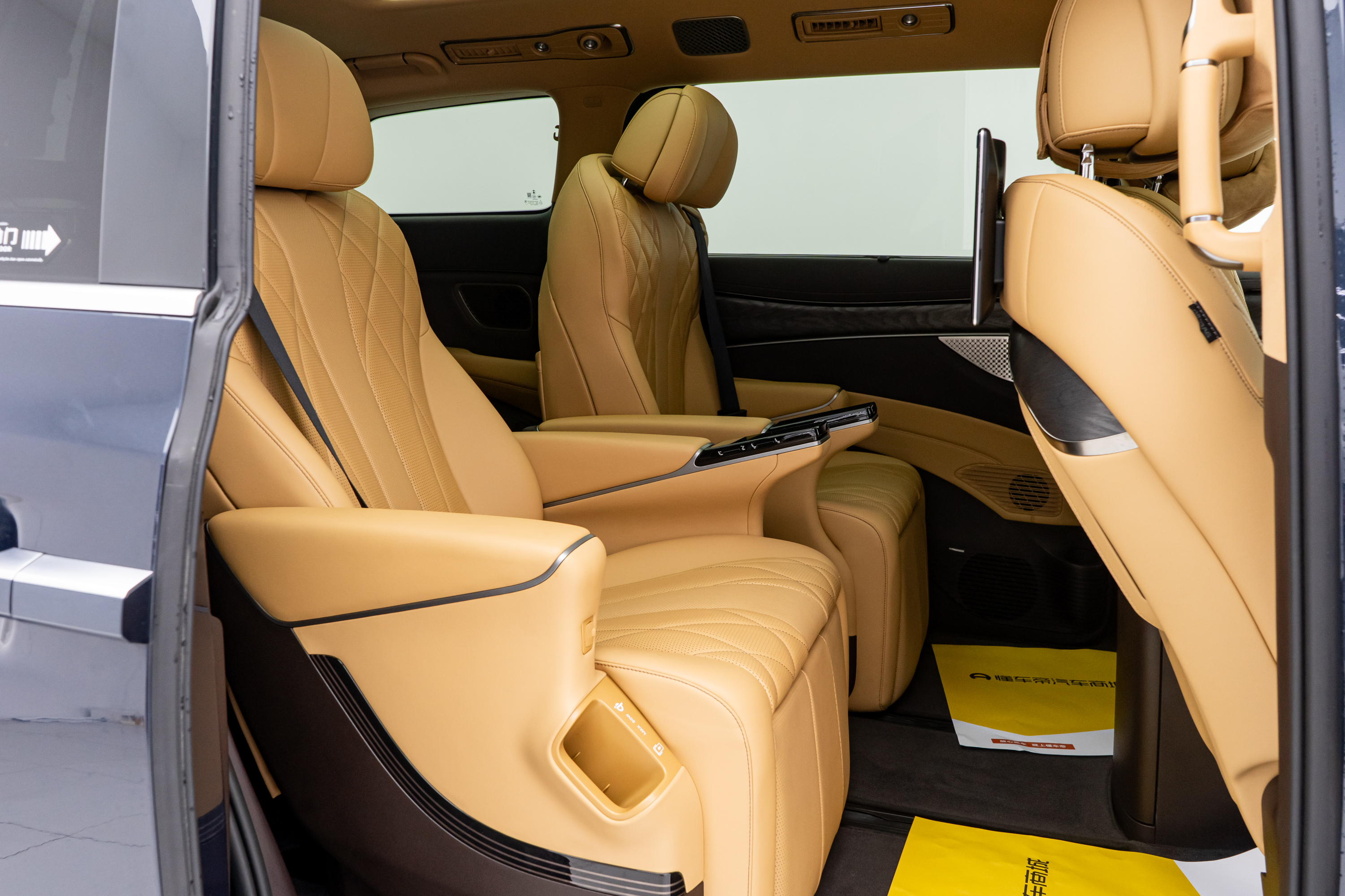 Denza D9 2025 #19 Denza D9 2025 immagine di auto #19