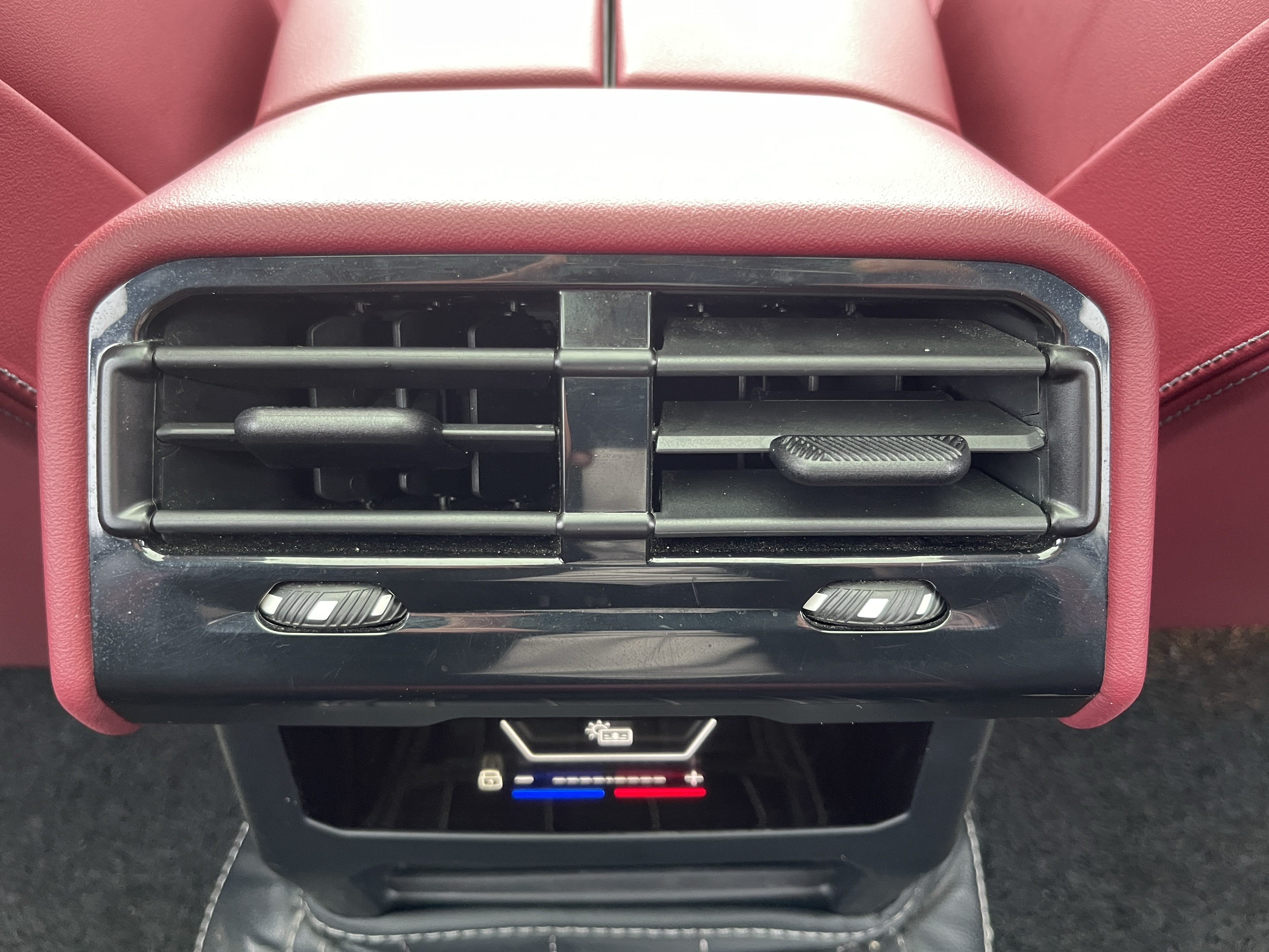 BMW 5 Series 2024 car image #19