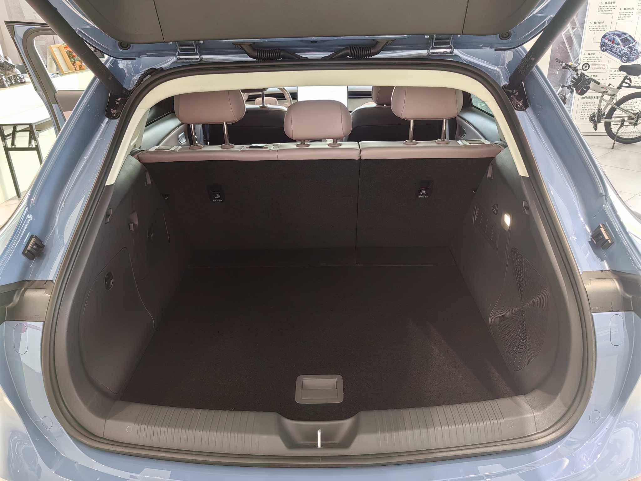 HongQi TianGong 06 2025 #19 HongQi TianGong 06 2025 car image #19