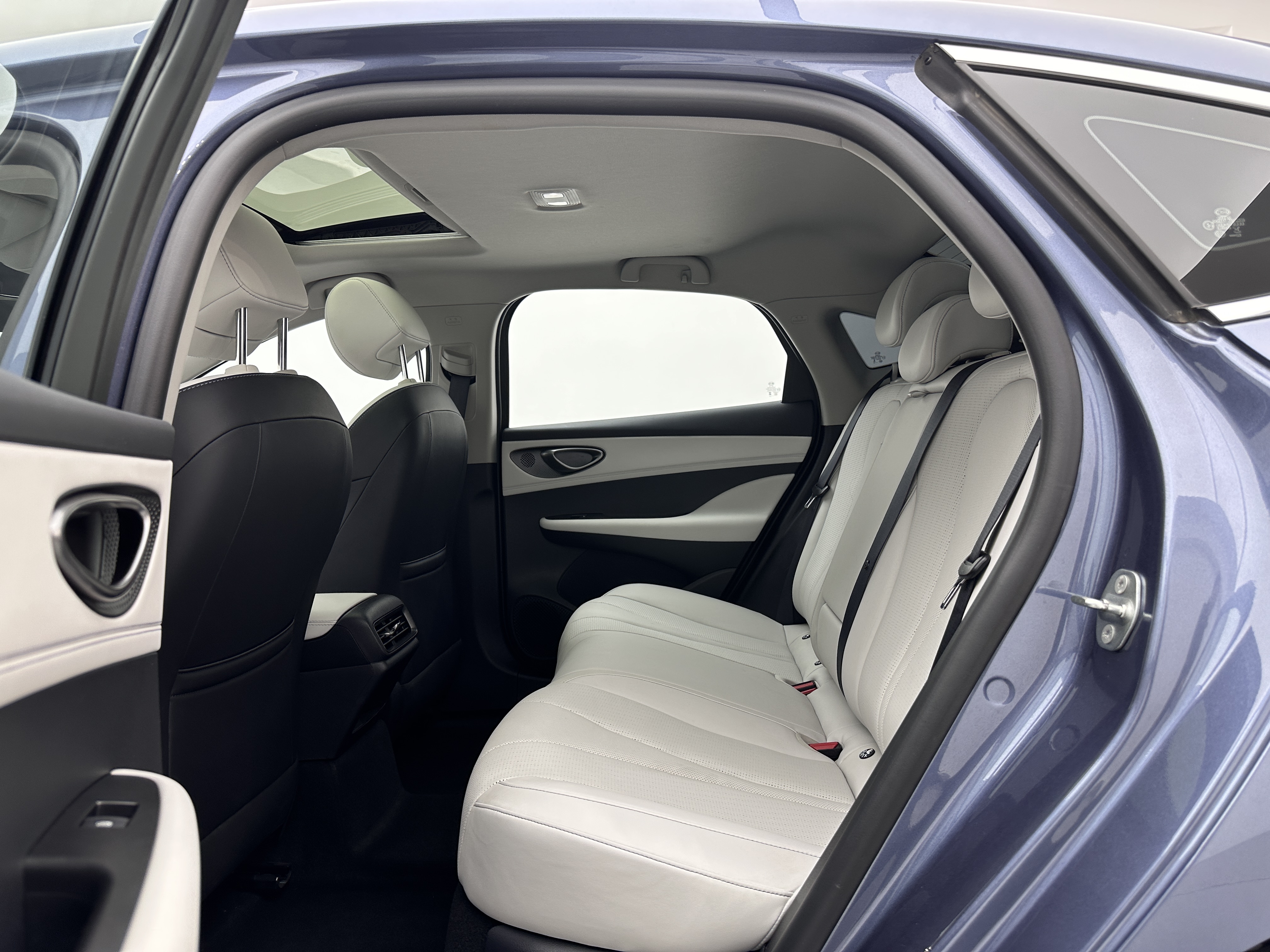 BYD Seal 05 DM-i 2025 car image #19