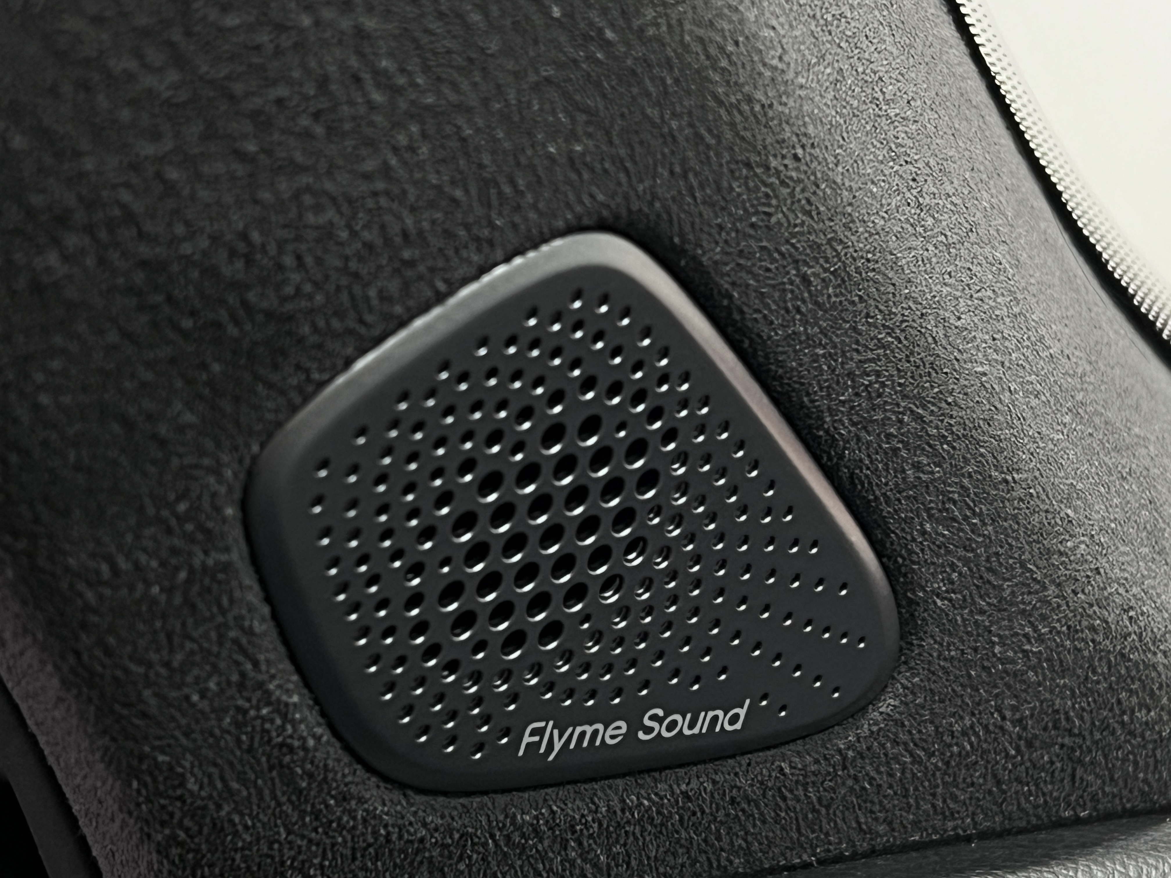 GEELY Monjaro 2025 car image #19