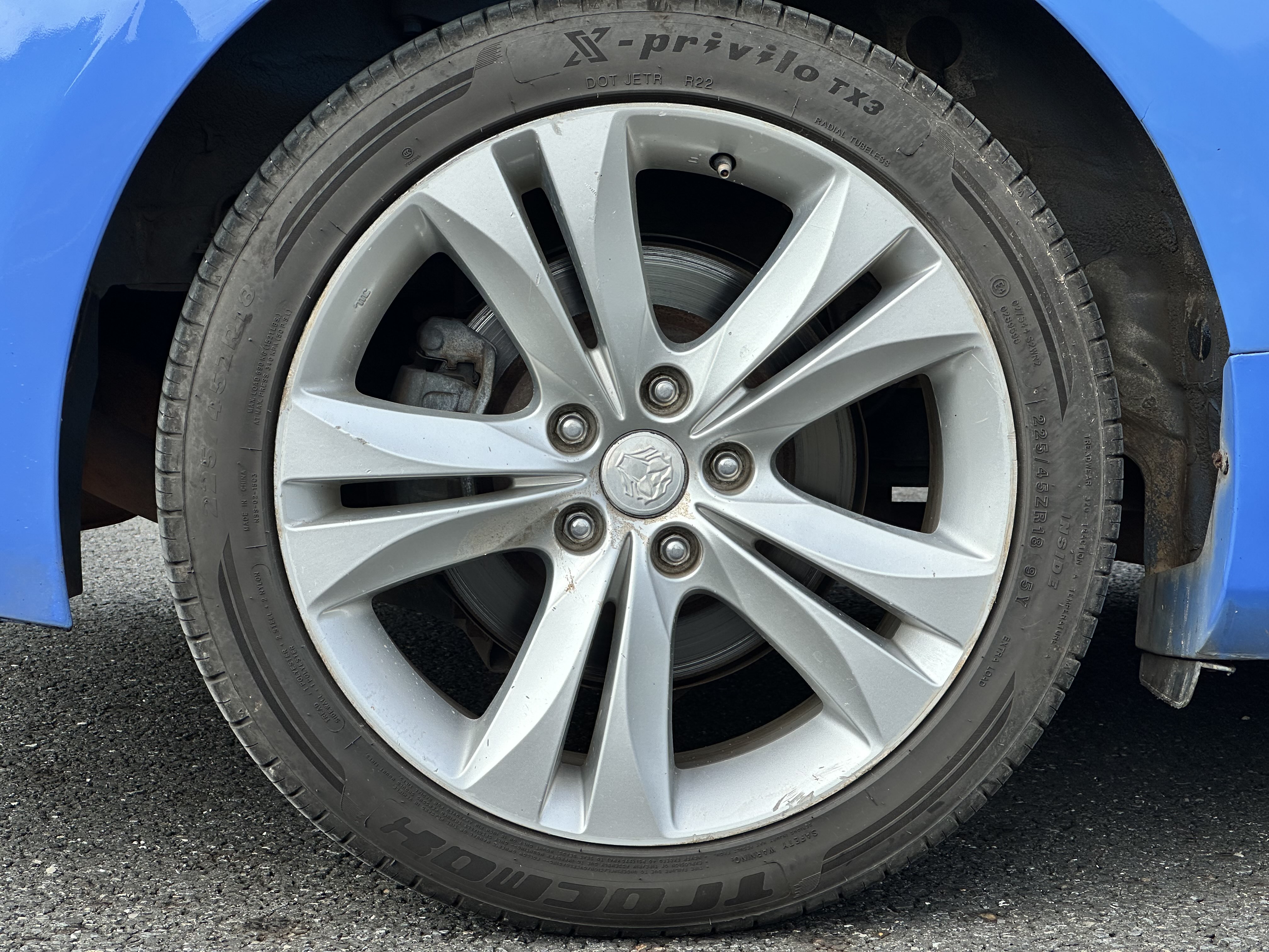 Hyundai Rohens 2010 #19 Hyundai Rohens 2010 car image #19