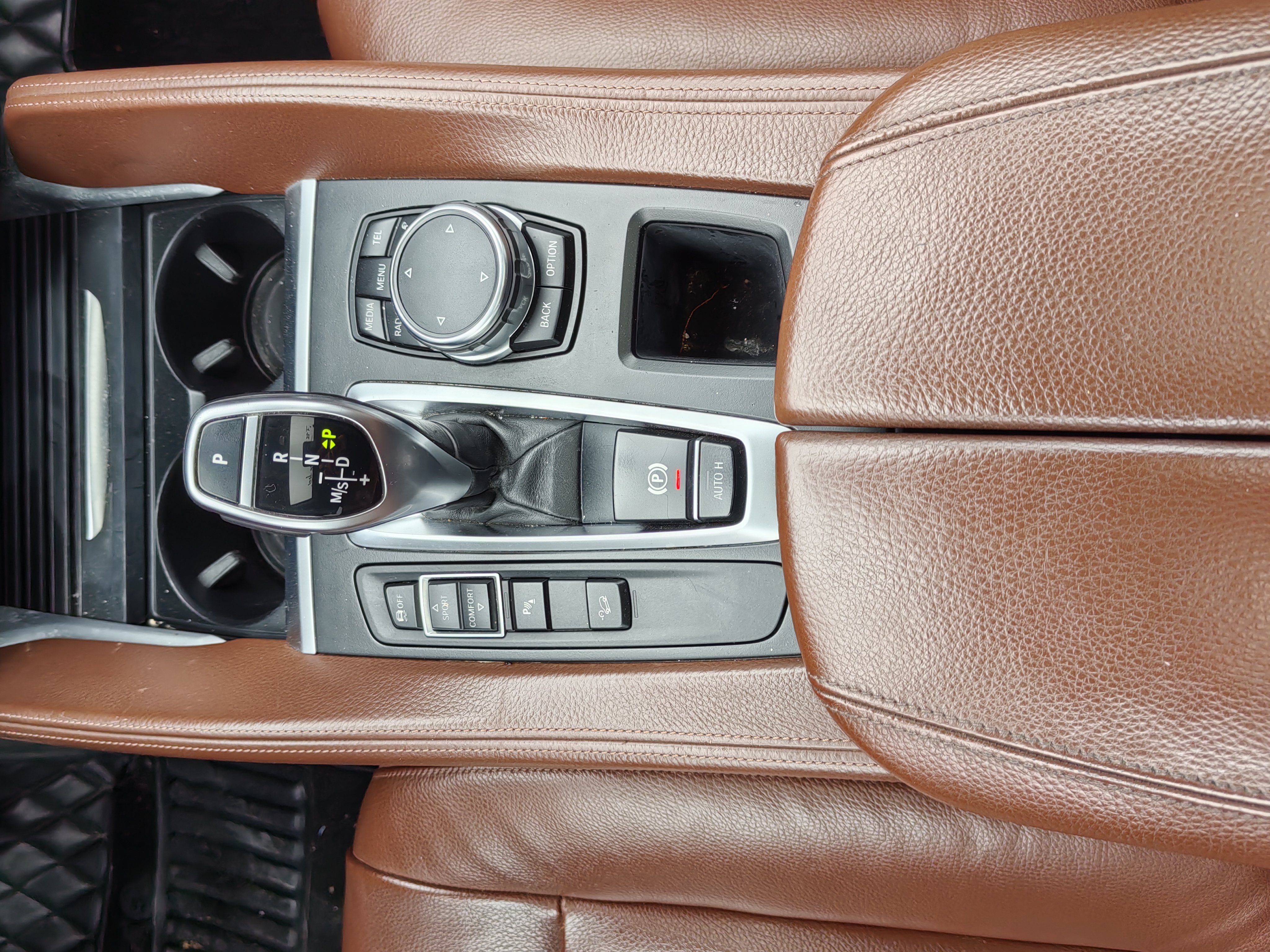 BMW X6 2015 imagen de coche #19