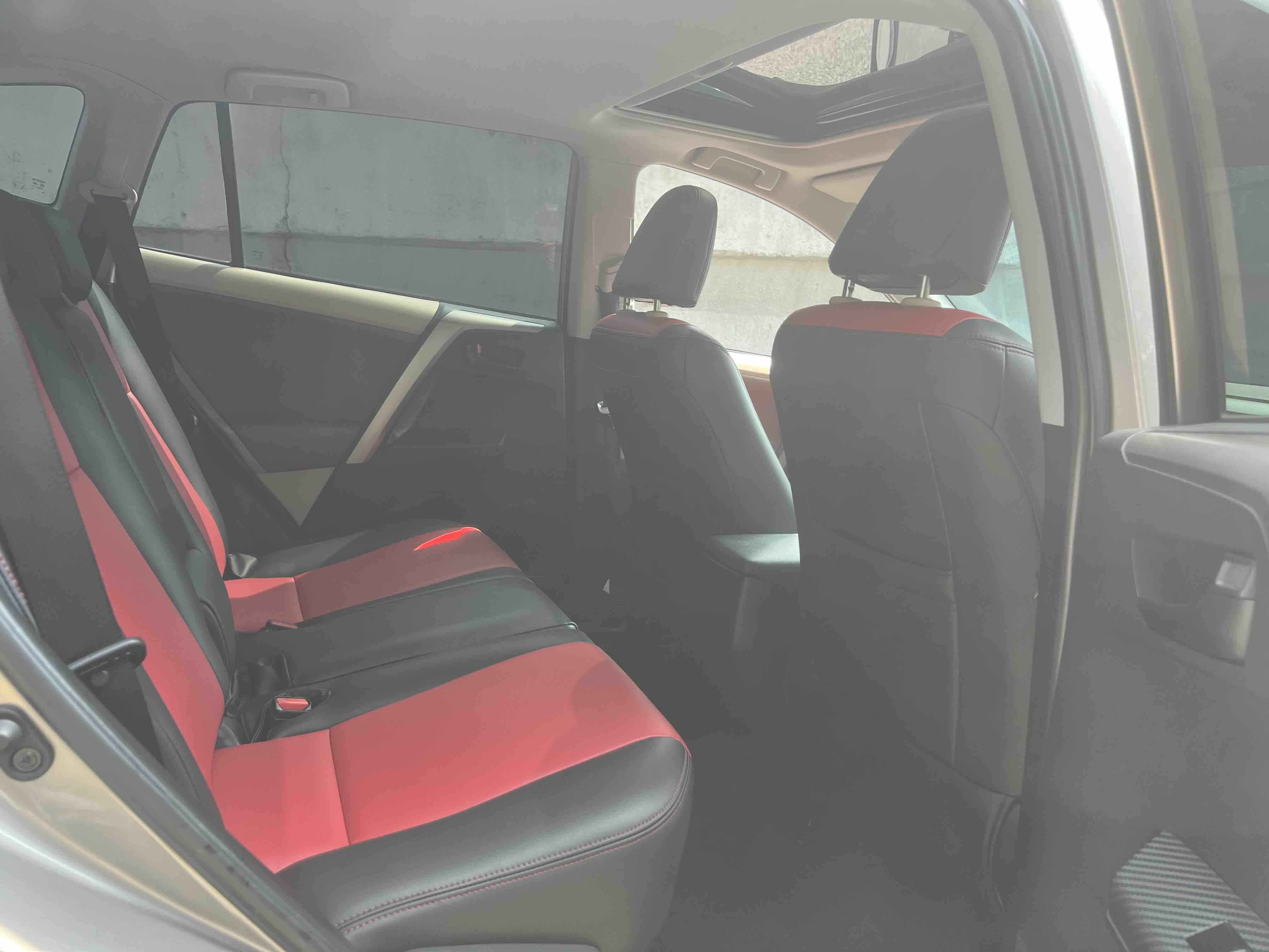 Toyota RAV4 2016 car image #19