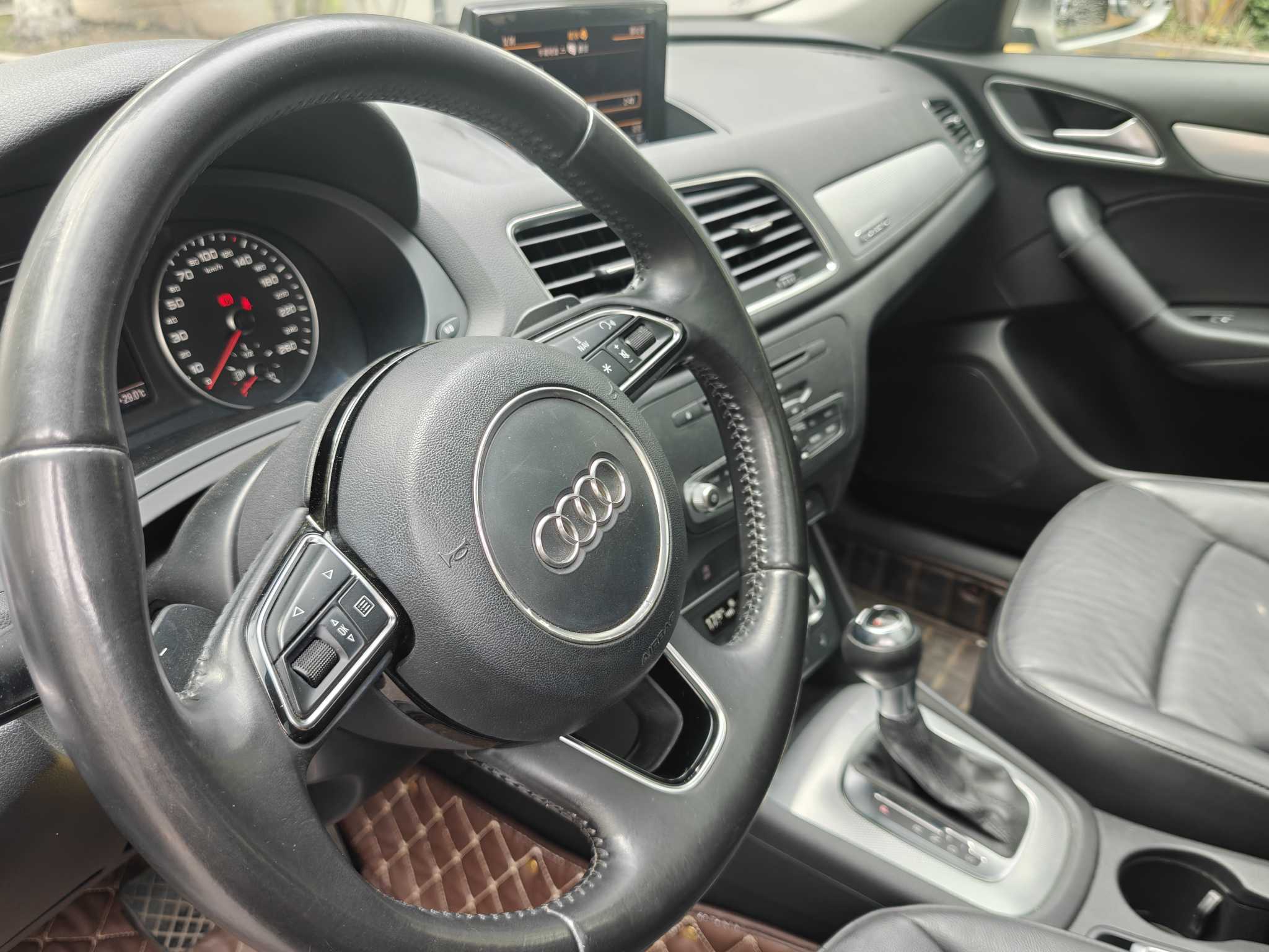 Audi Q3 (Imported) 2014 car image #19