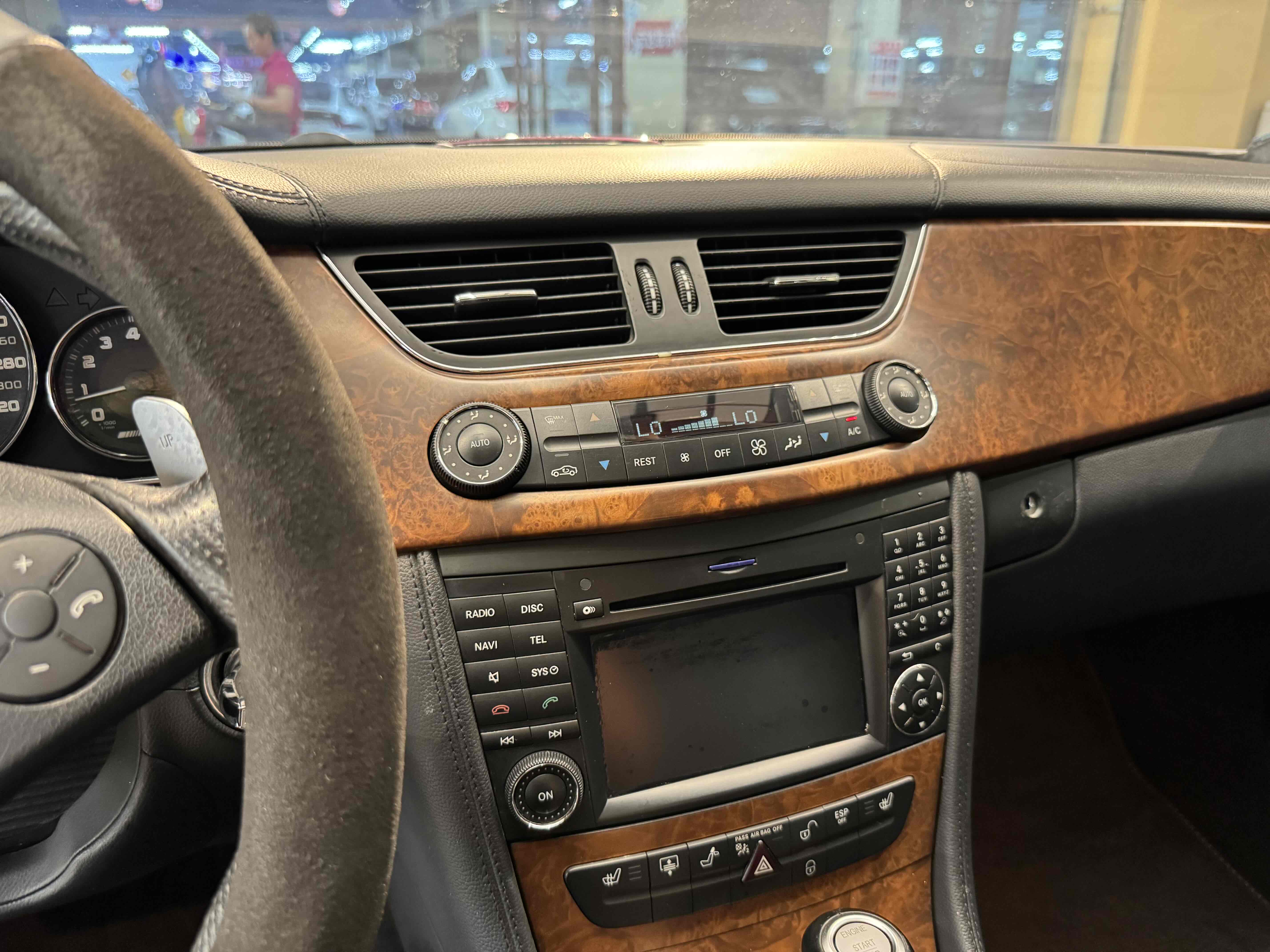 Mercedes-Benz CLS AMG 2009 car image #19