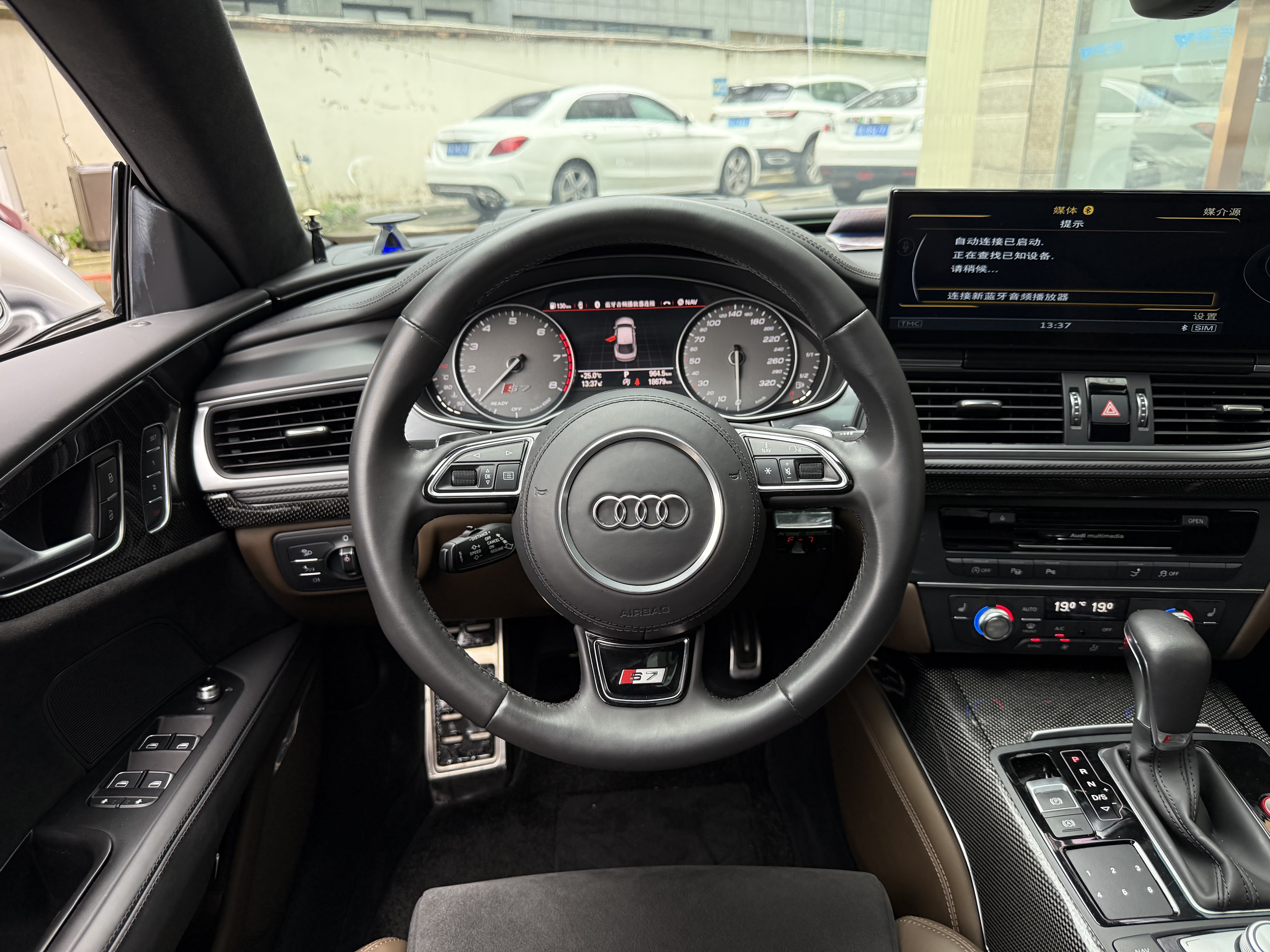 Audi S7 2017 car image #19