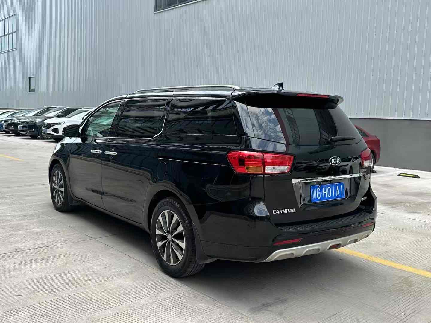 Kia Carnival (Imported) 2015 immagine di auto #19