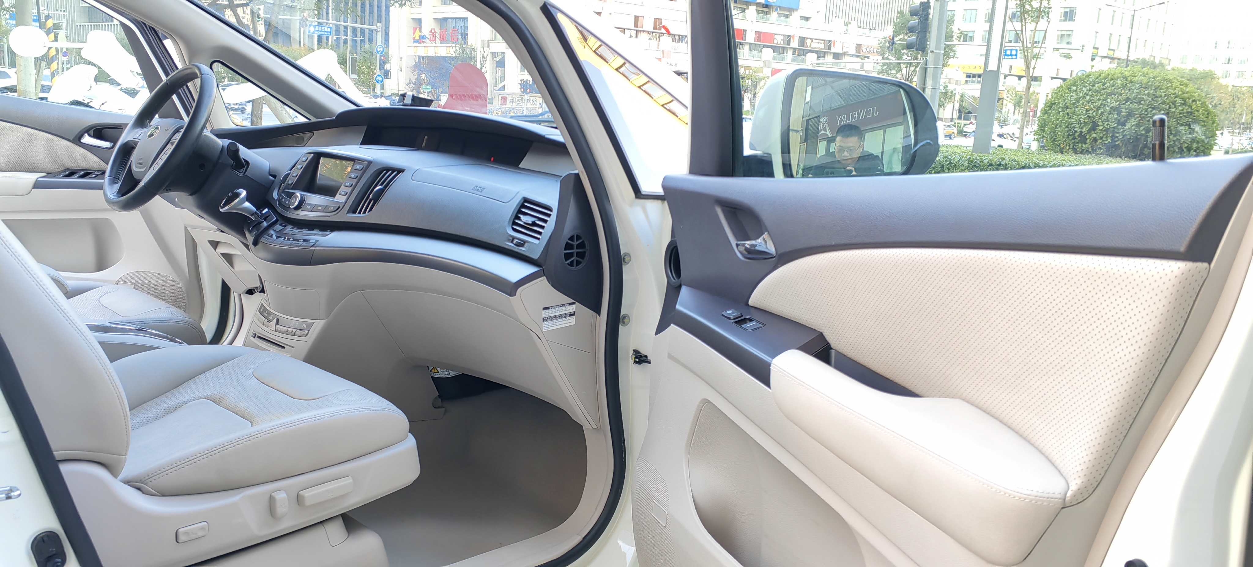 BYD e6 2016 #19 BYD e6 2016 car image #19