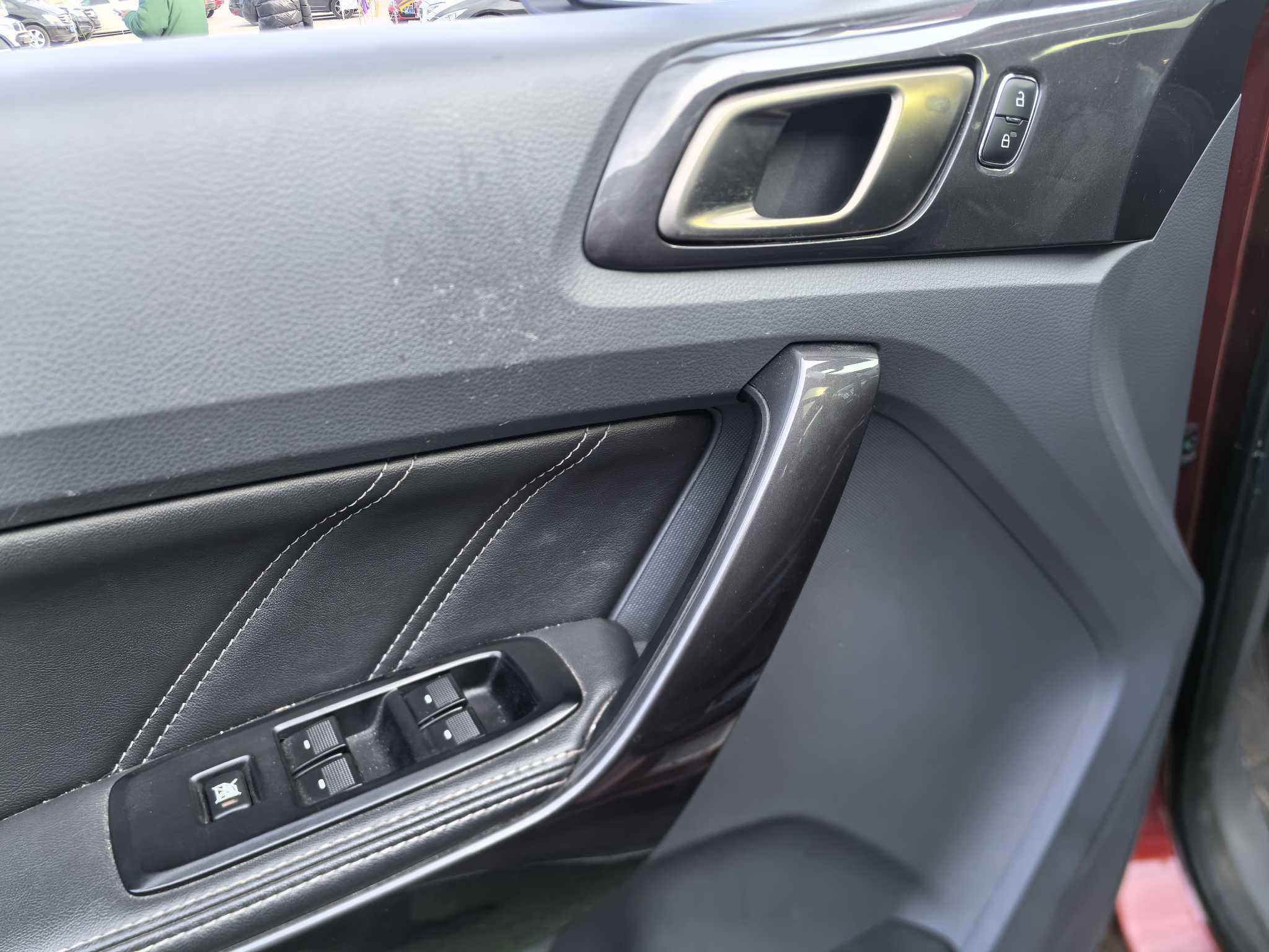 Ford Everest 2016 car image #19