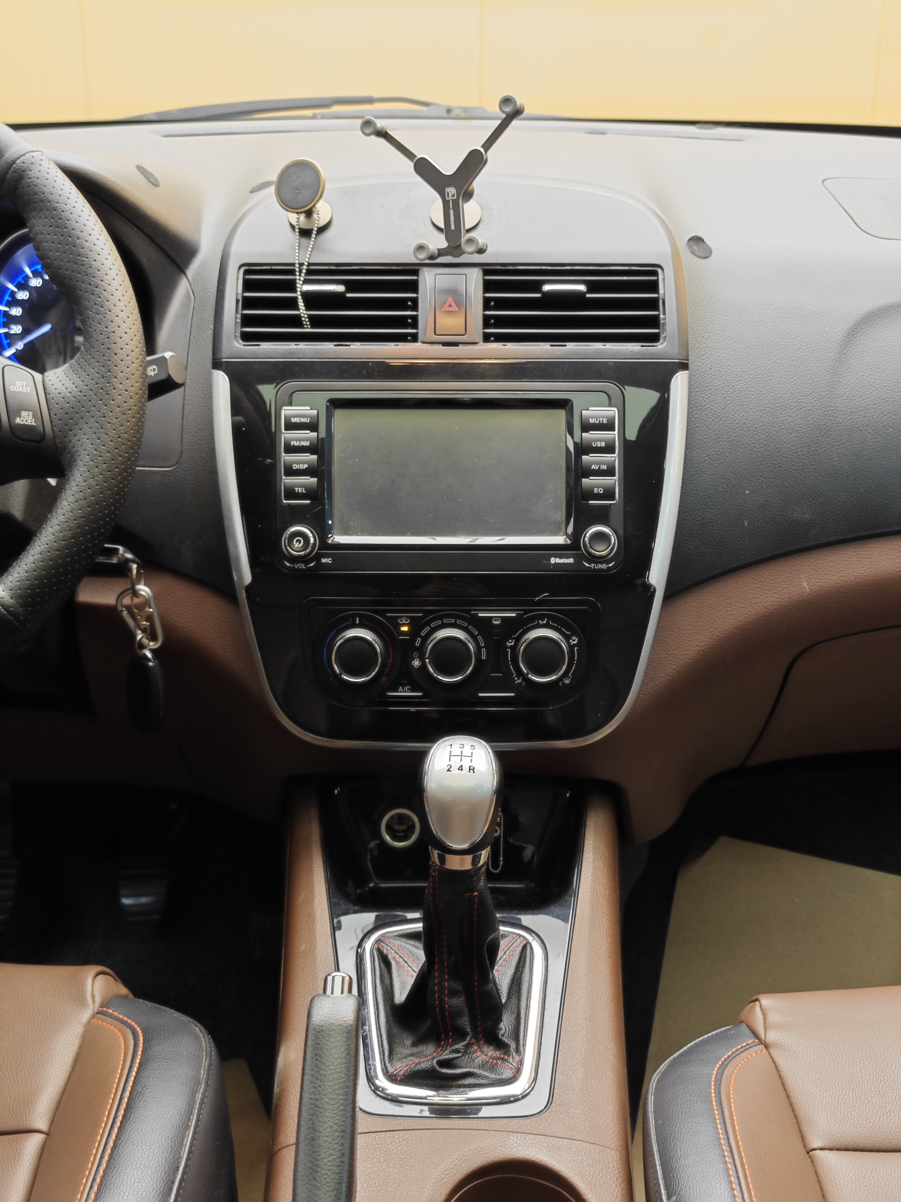 Forthing JOYEAR X5 2016 imagen de coche #19