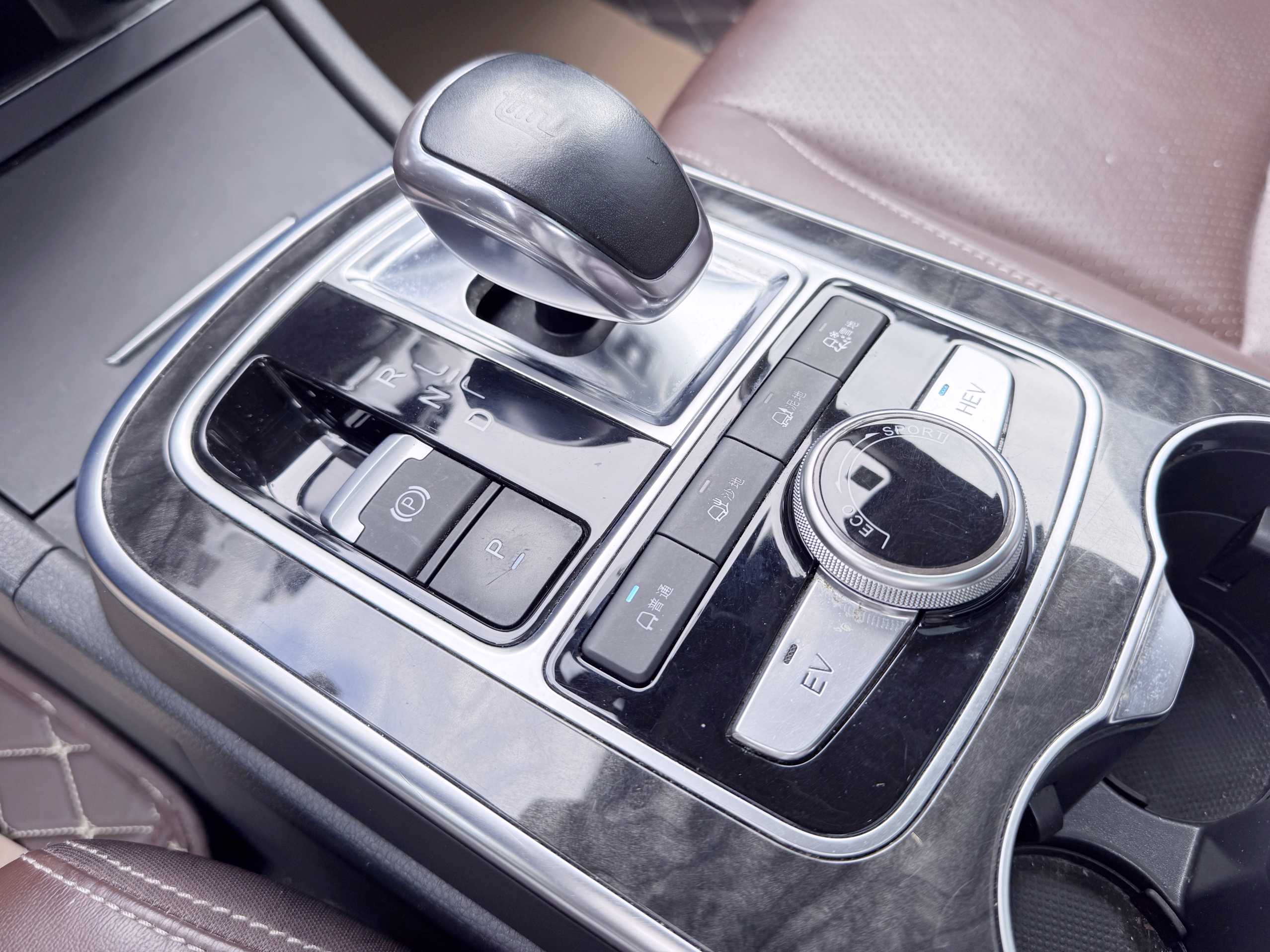 比亚迪 唐新能源 2016 汽车图片 #19