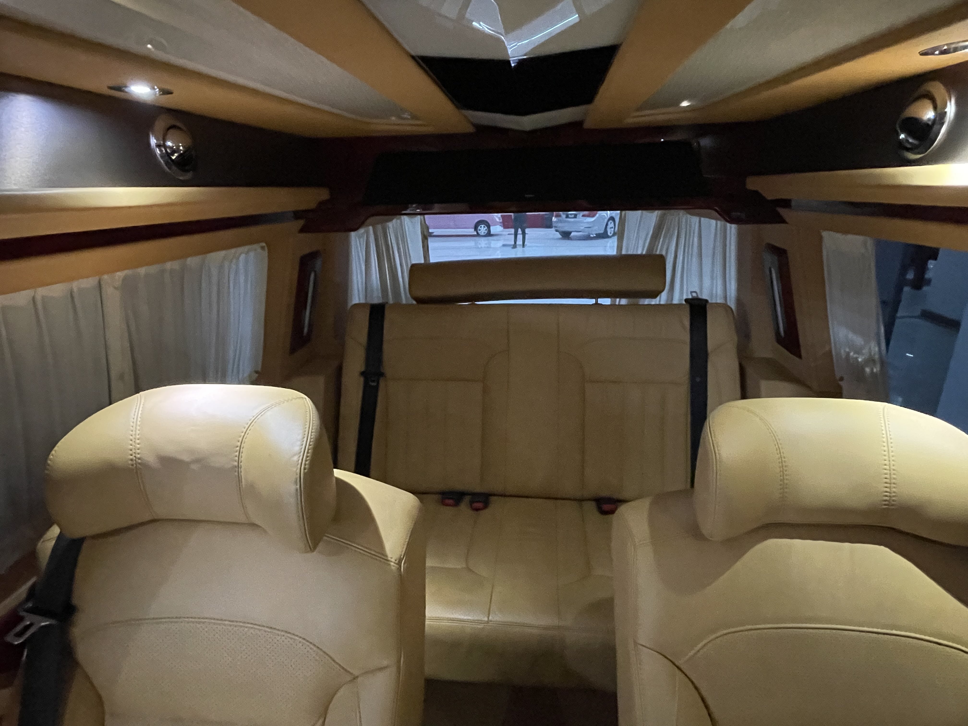 Volkswagen Caravelle 2018 immagine di auto #19