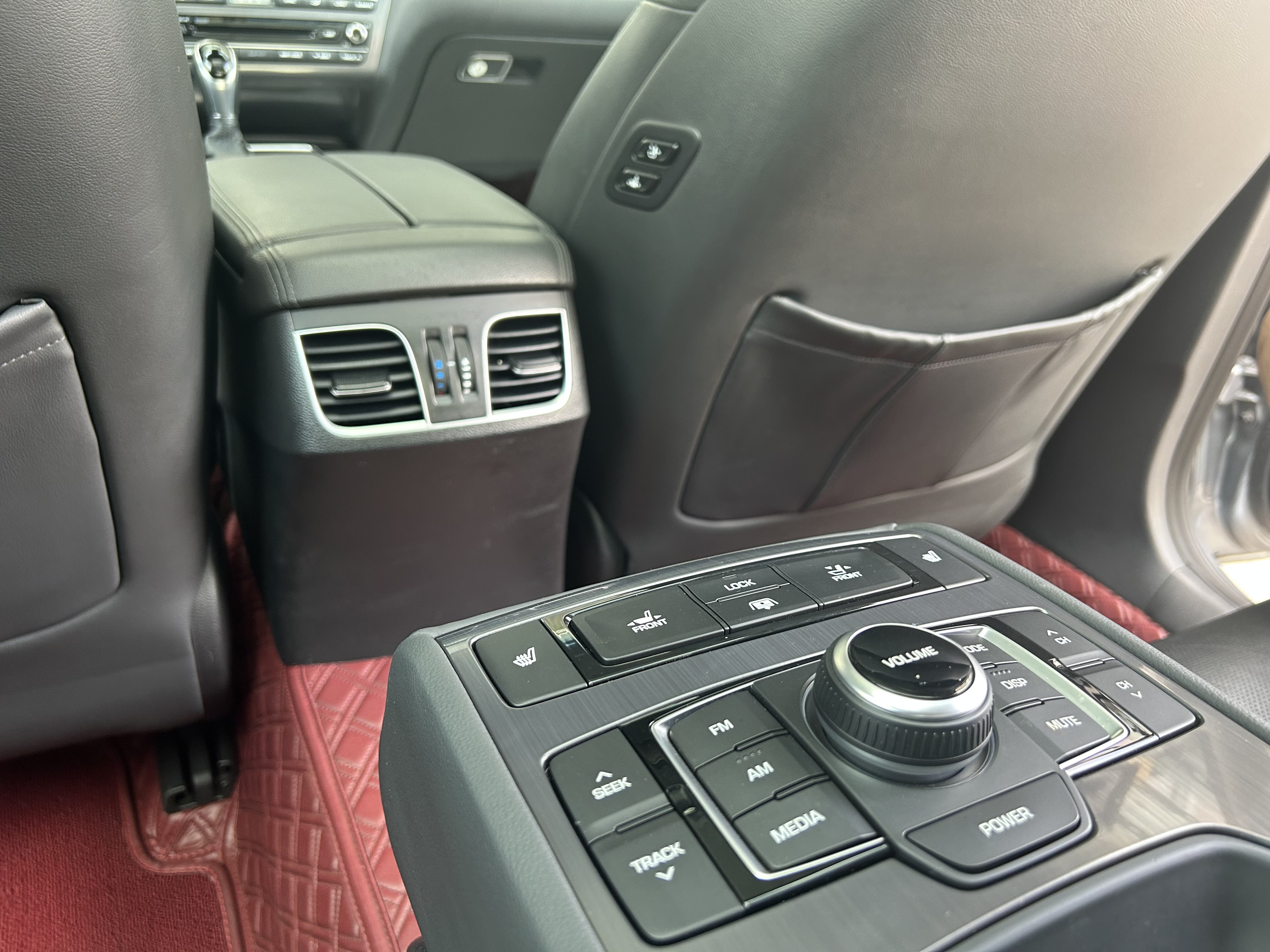 Hyundai Genesis 2015 #19 Hyundai Genesis 2015 car image #19