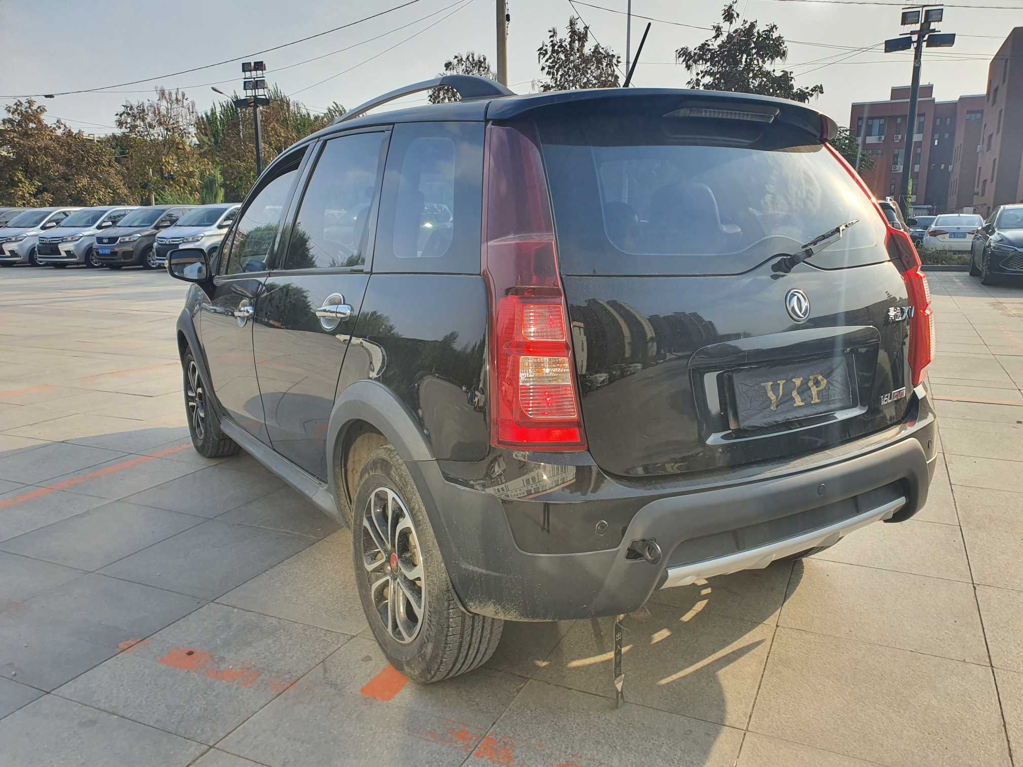 Forthing JOYEAR XV 2017 imagem de carro #19