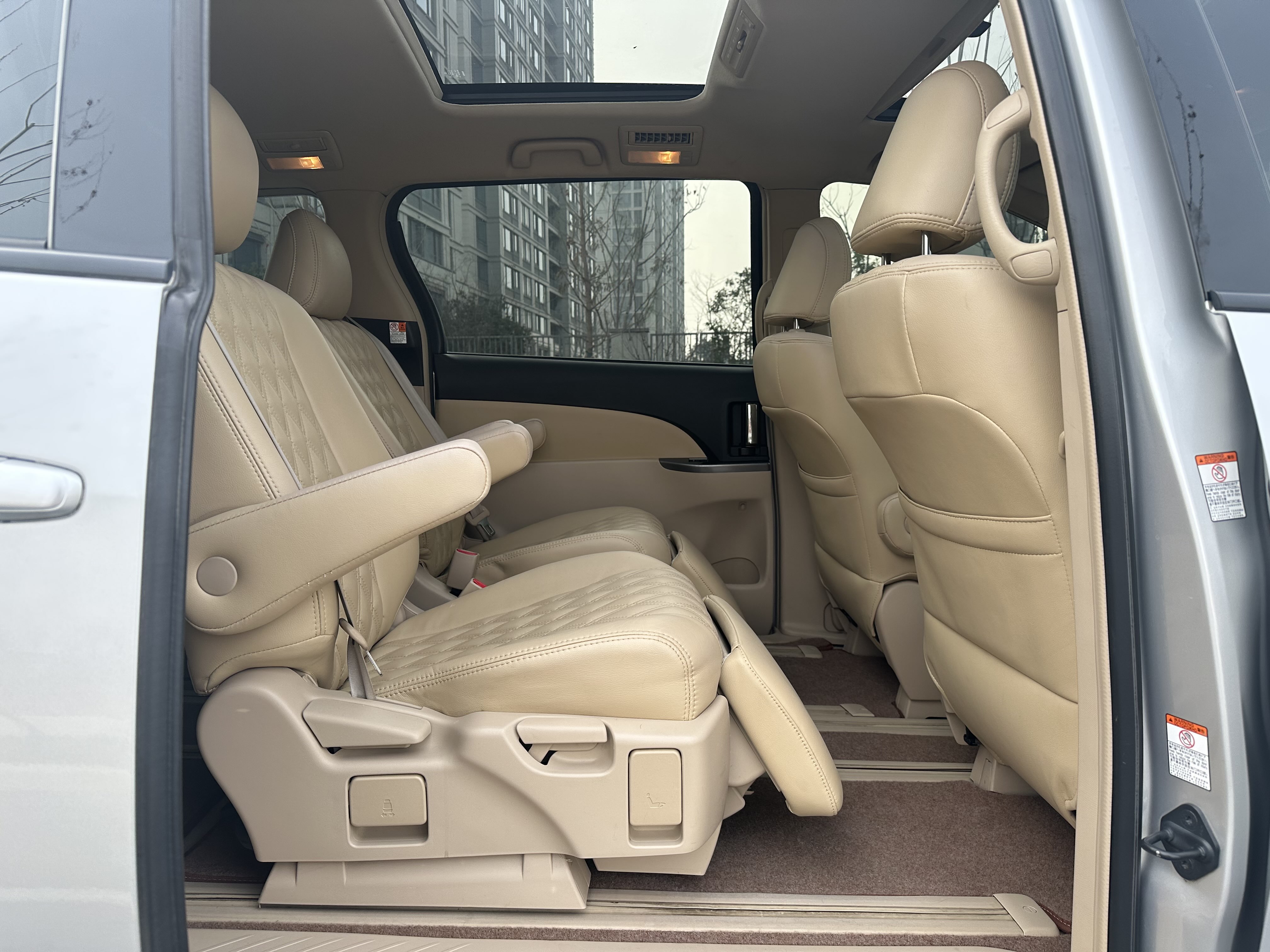 Toyota Previa 2016 car image #19