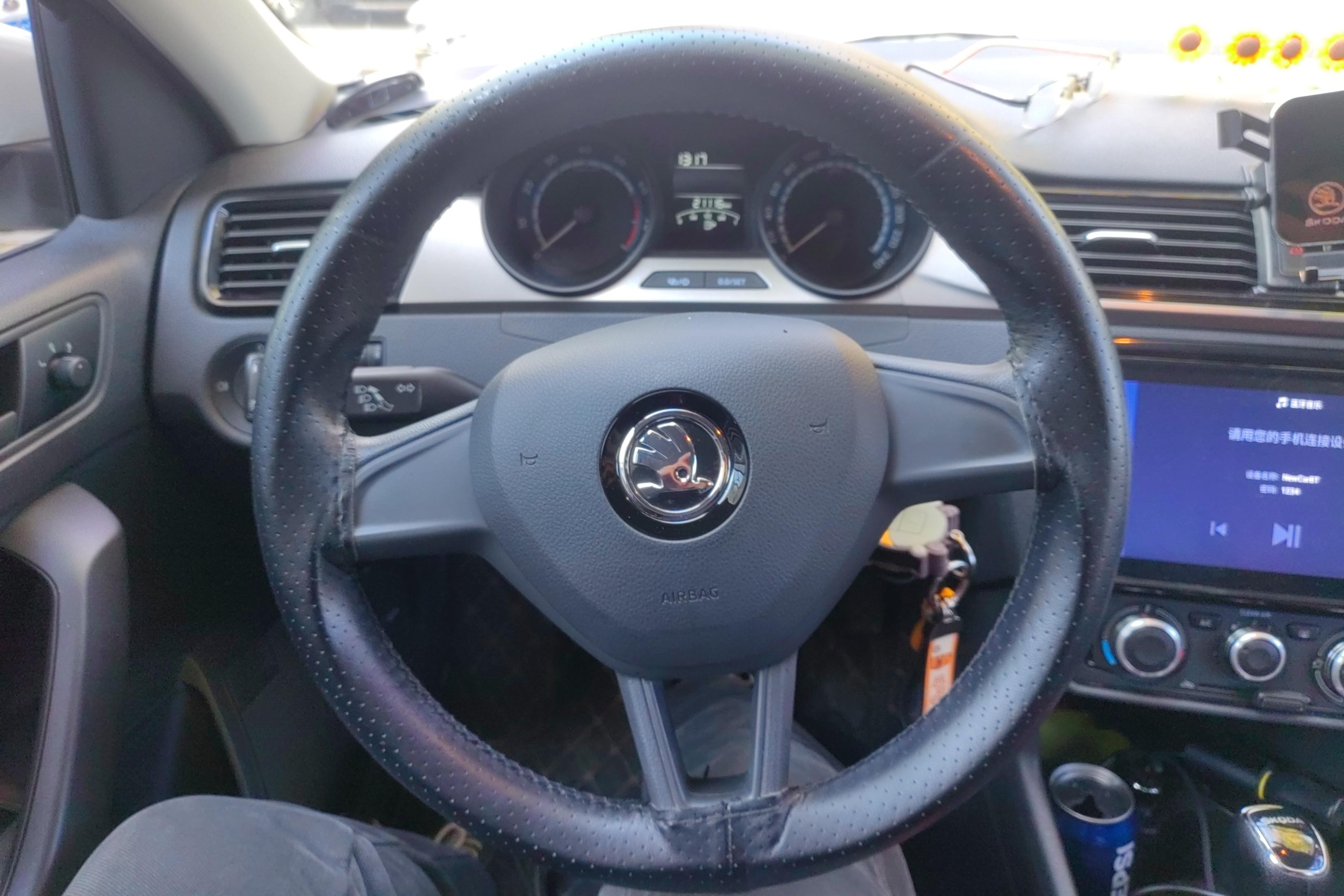 Skoda Rapid Spaceback 2021 car image #19