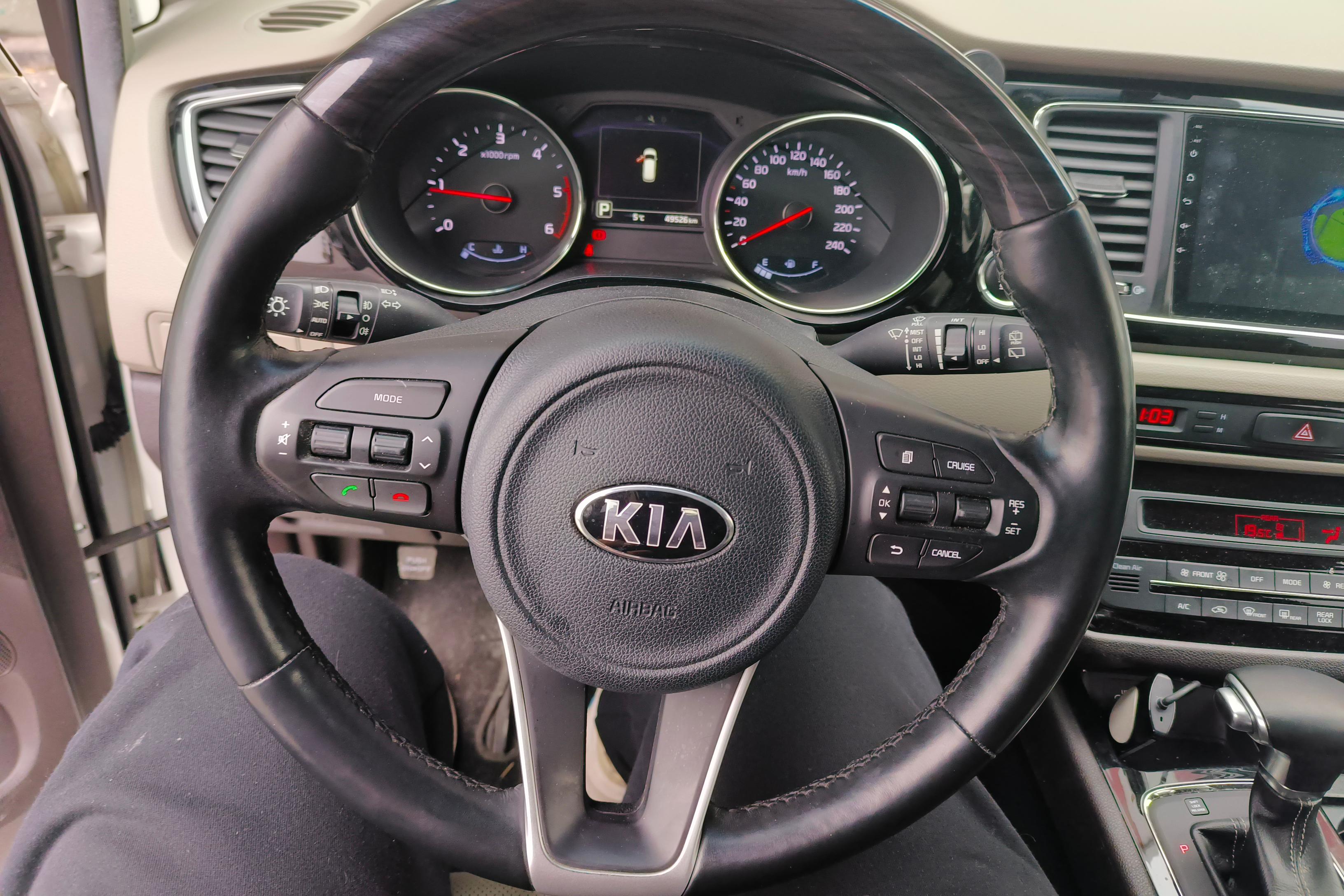 Kia Carnival 2018 изображение автомобиля #19