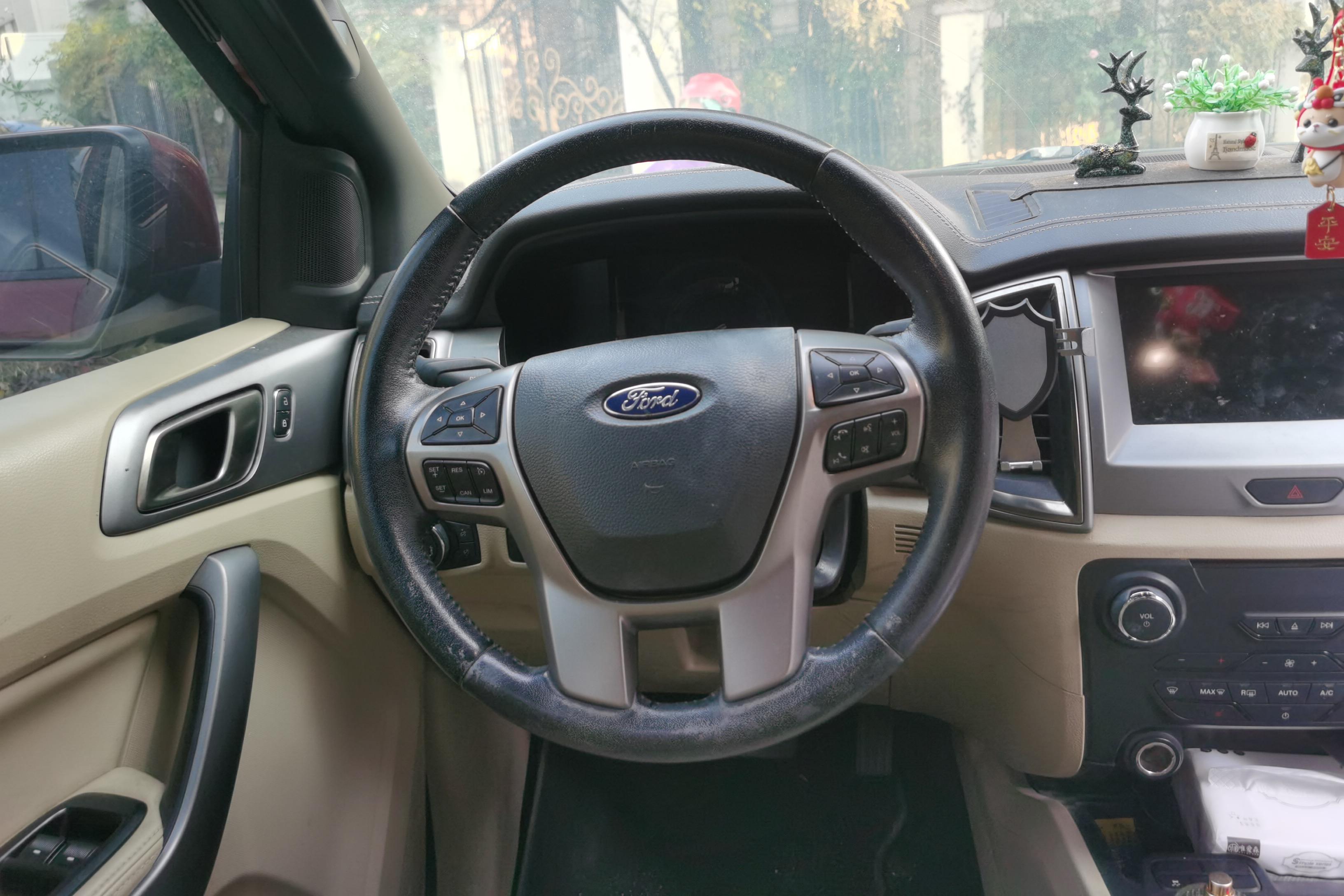 Ford Everest 2019 car image #19