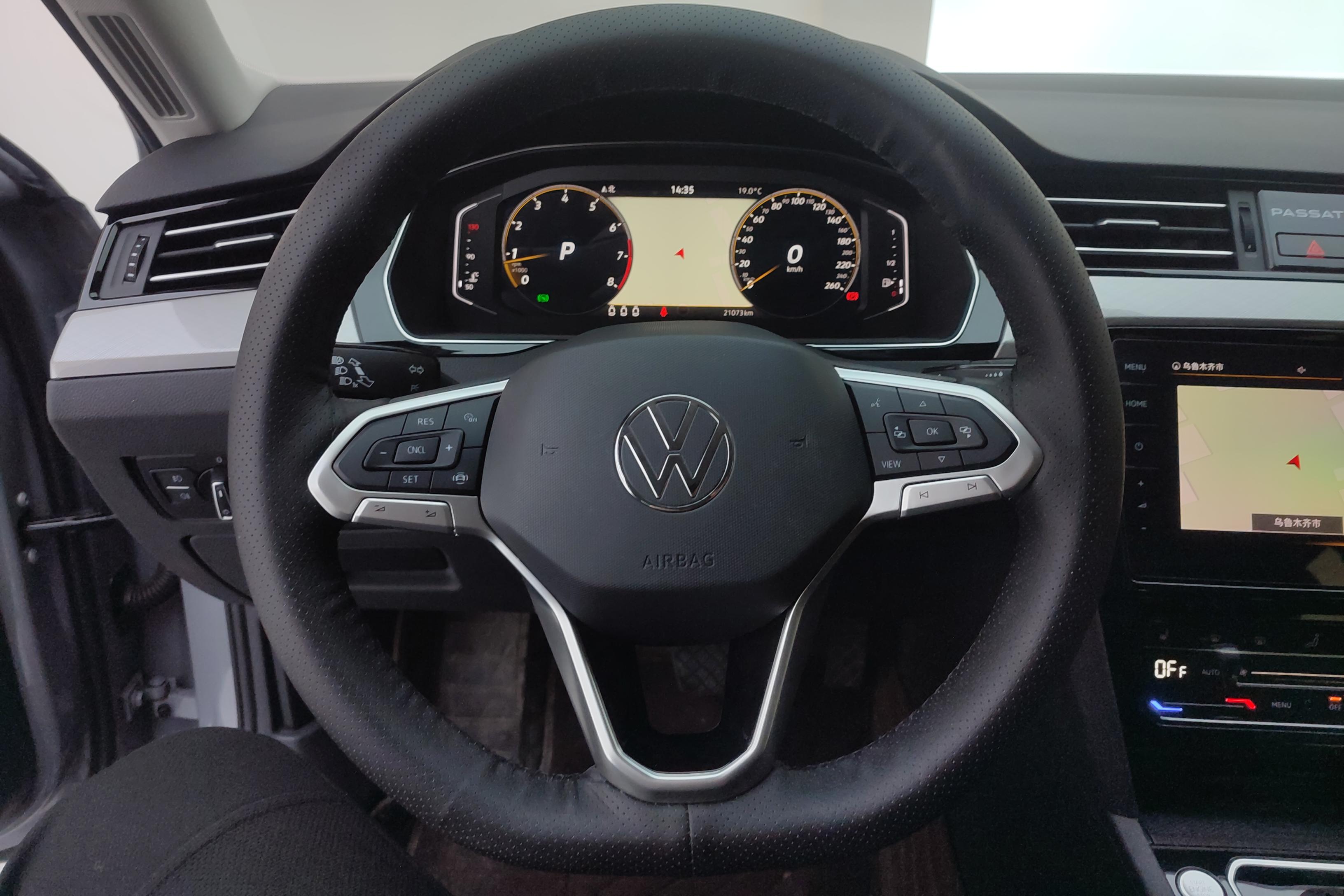 Volkswagen Passat Variant 2022 immagine di auto #19