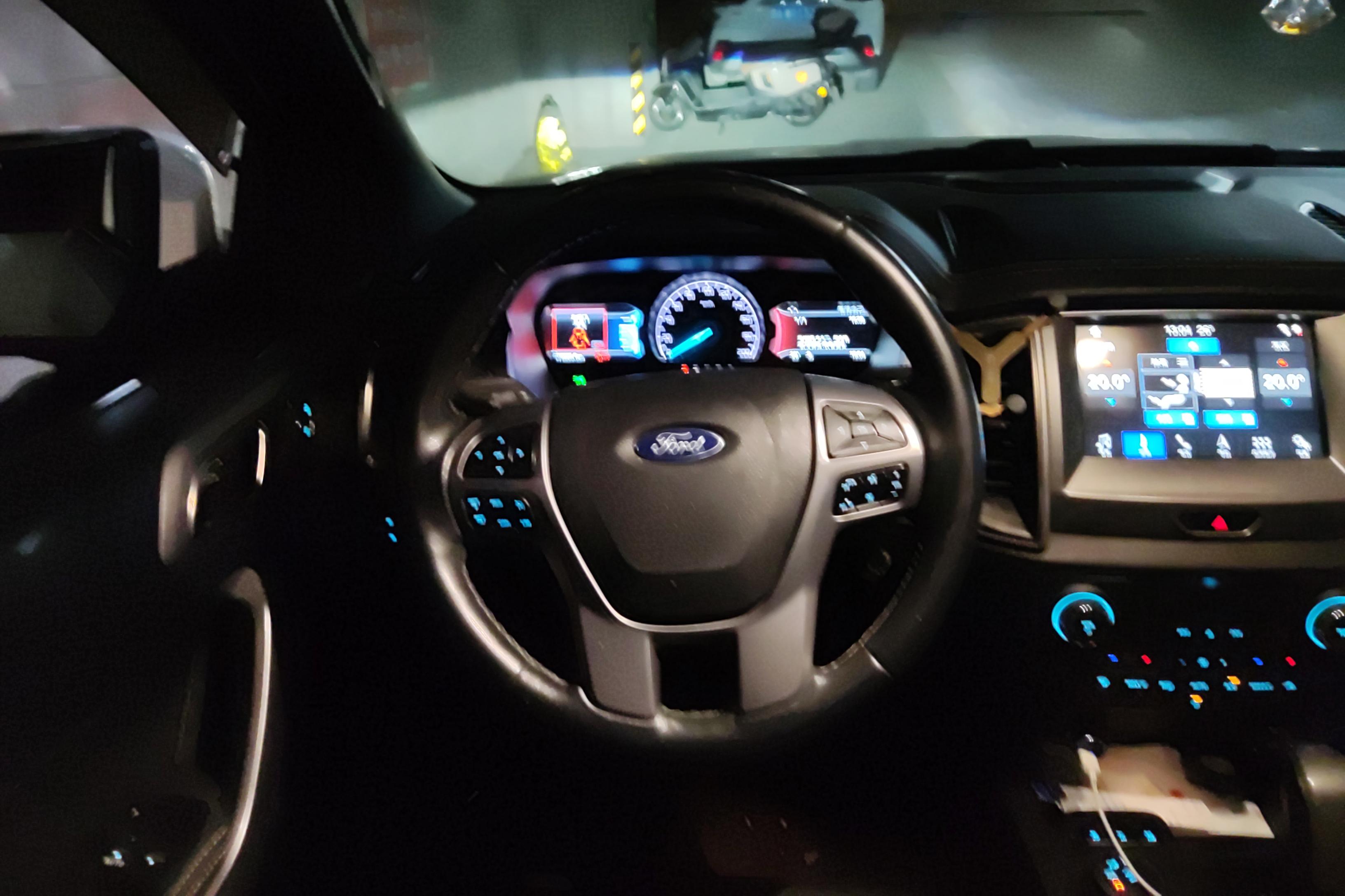 Ford Everest 2019 car image #19