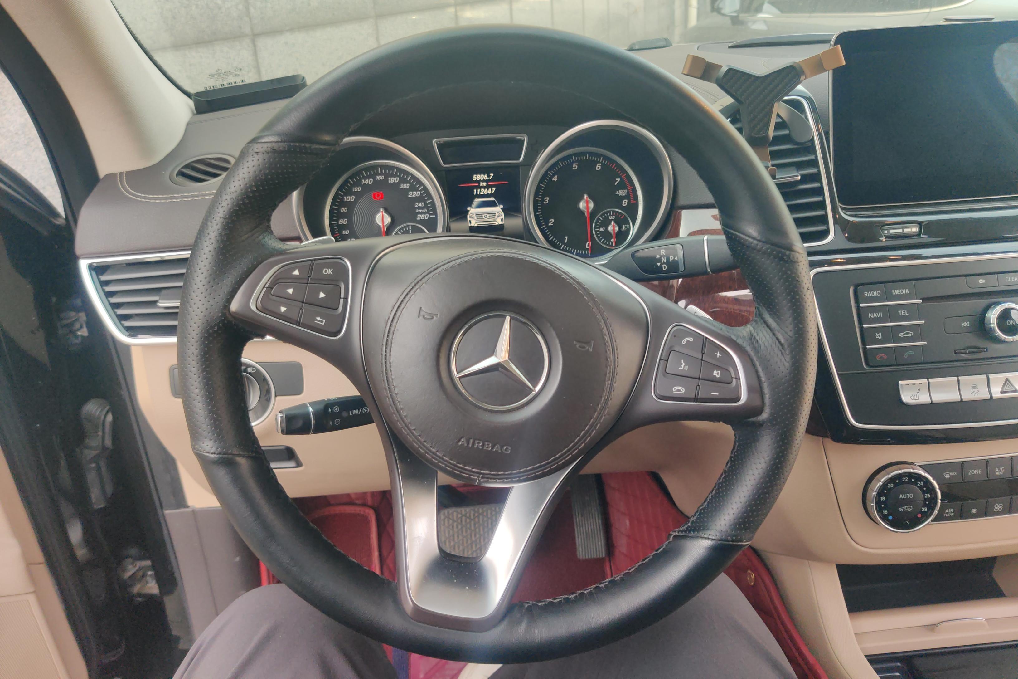 Mercedes-Benz GLS AMG 2016 صورة سيارة #19