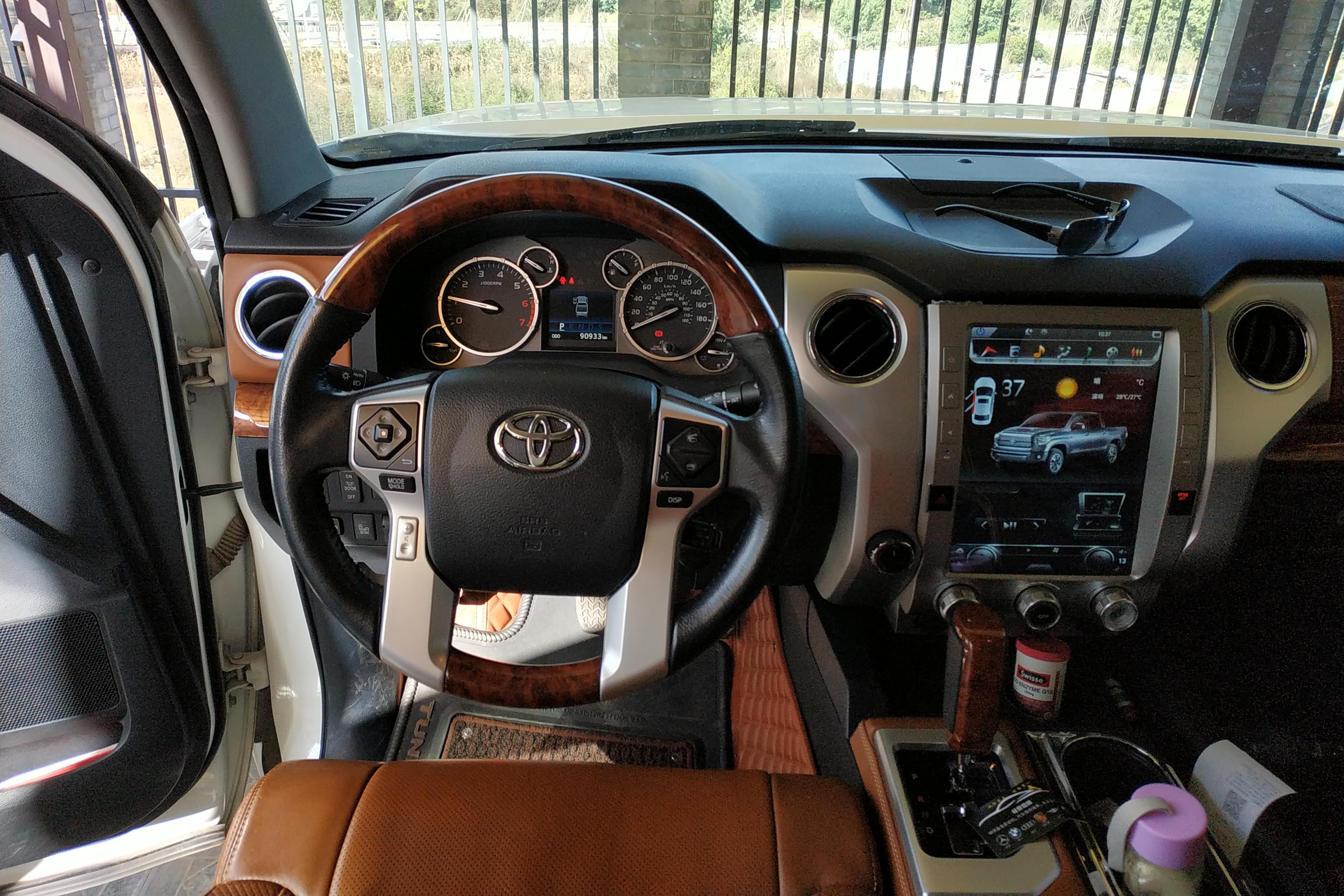 Toyota Tundra 2014 immagine di auto #19