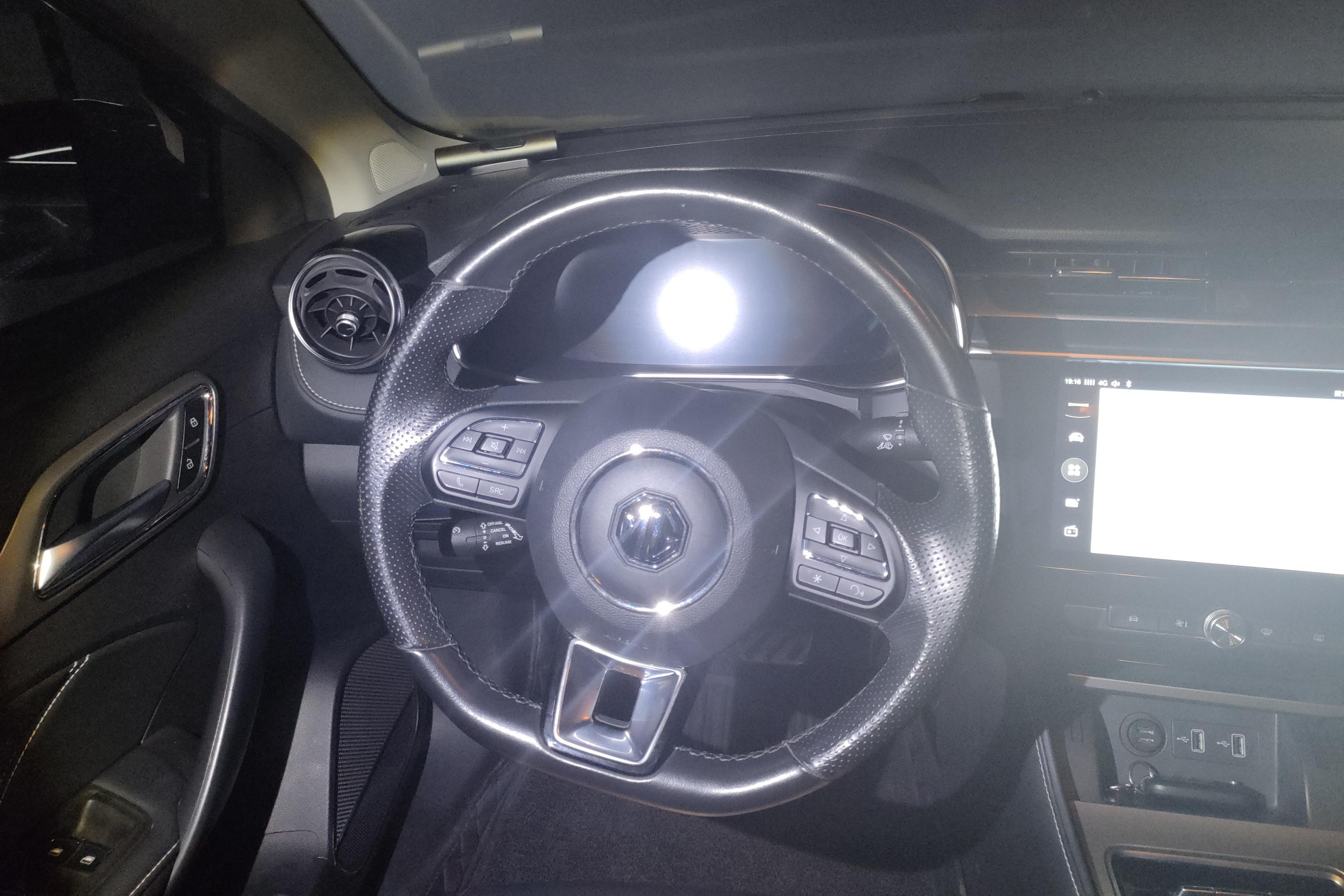 MG 6 New Energy 2019 car image #19