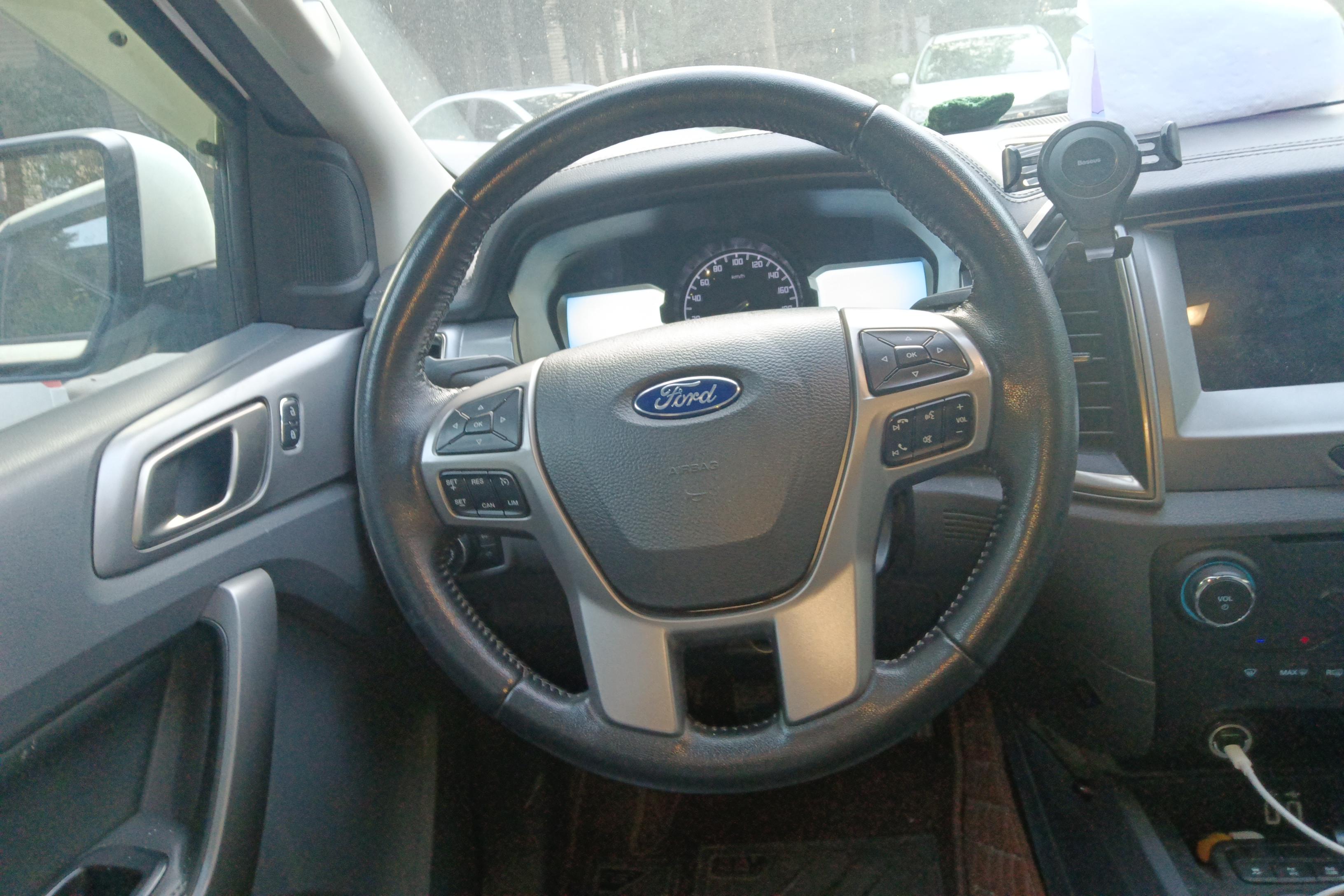 Ford Everest 2017 #19 Ford Everest 2017 صورة سيارة #19