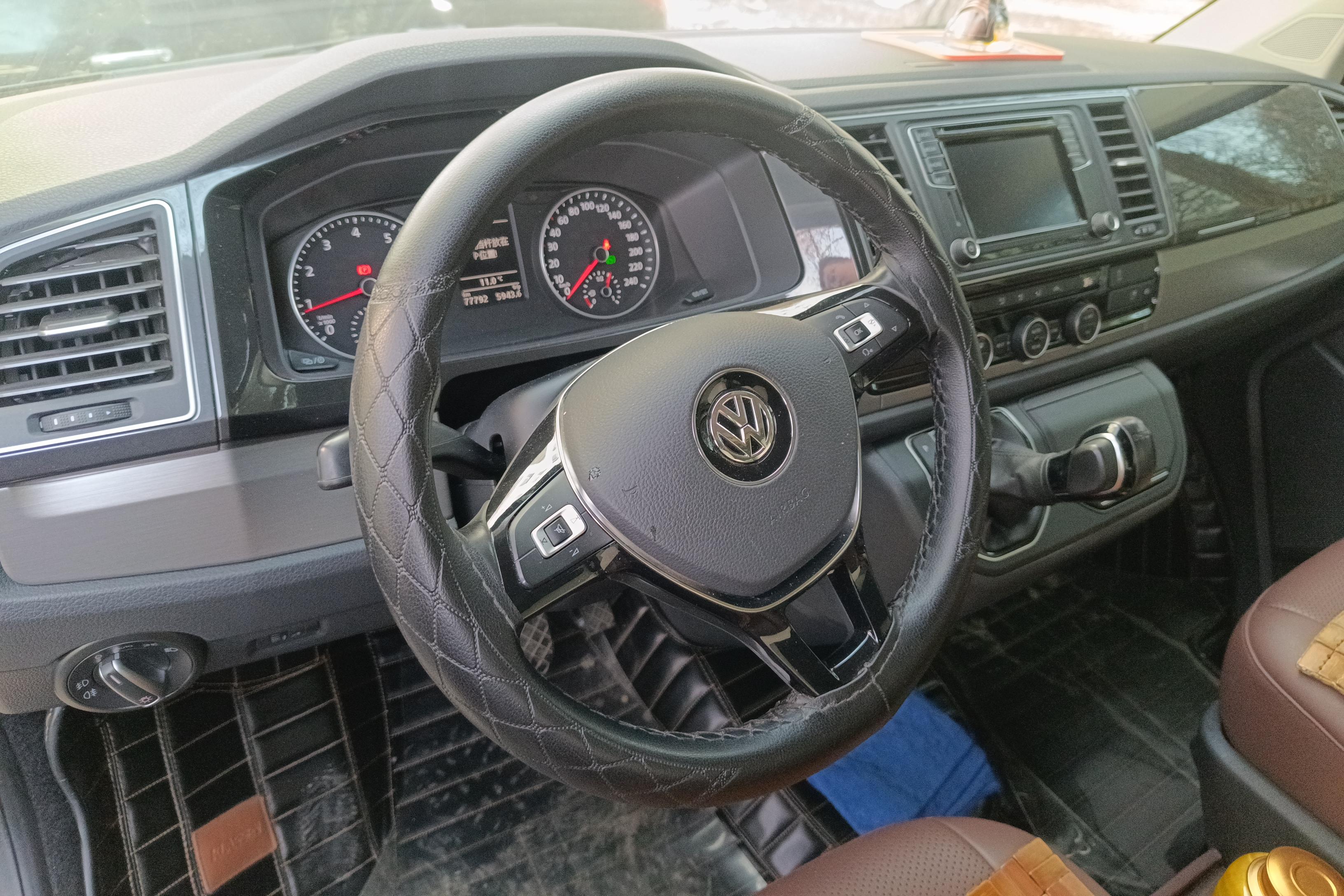 Volkswagen Caravelle 2016 immagine di auto #19